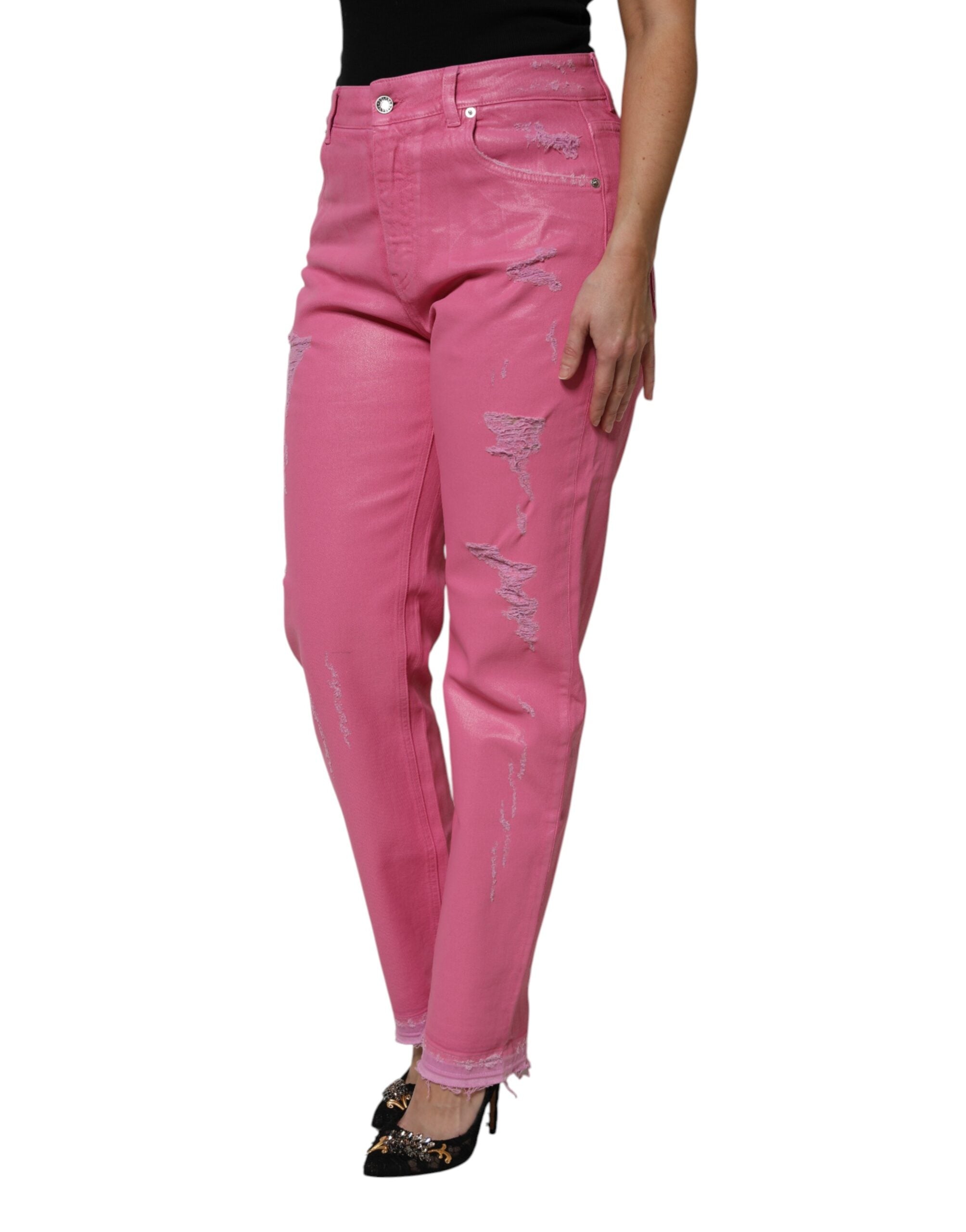 Jeans en jean rose déchiré Dolce & Gabbana, taille mi-haute, coupe tapered, style décontracté et tendance.
