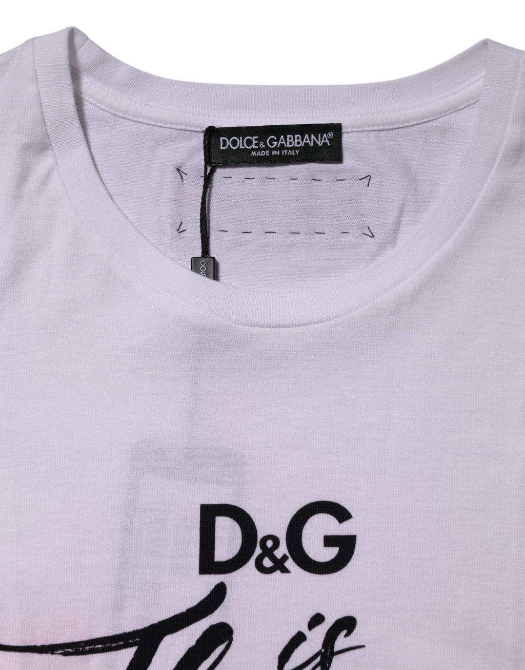 T-shirt blanc Dolce & Gabbana D&G Is Flowers avec embellissements floraux visibles sur le devant.