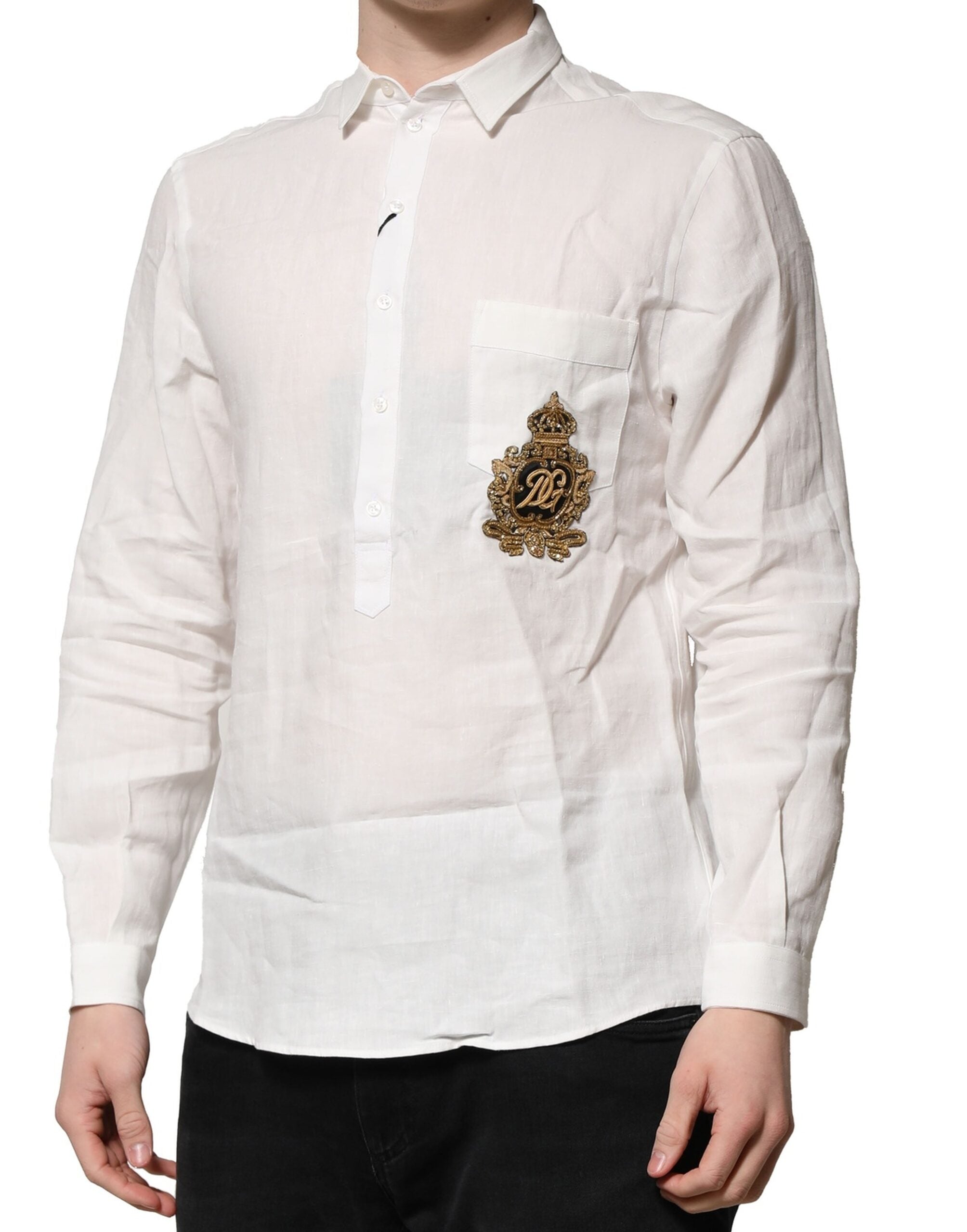 Chemise formelle Dolce & Gabbana blanche avec embellissement de couronne DG, détails élégants et tissu de qualité.
