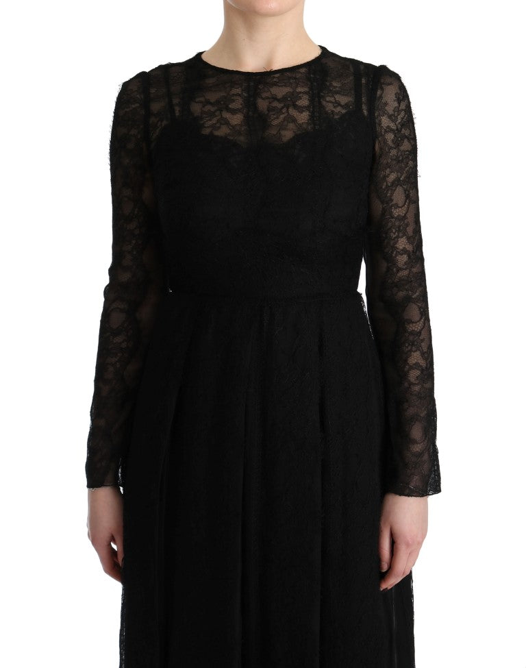 Robe noire en dentelle florale en soie de Dolce & Gabbana, coupe ajustée et élégante.