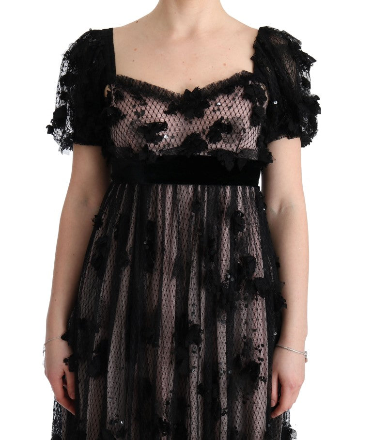 Robe shift noire et rose en soie avec appliqués de Dolce & Gabbana, élégante et sophistiquée, vue de face.