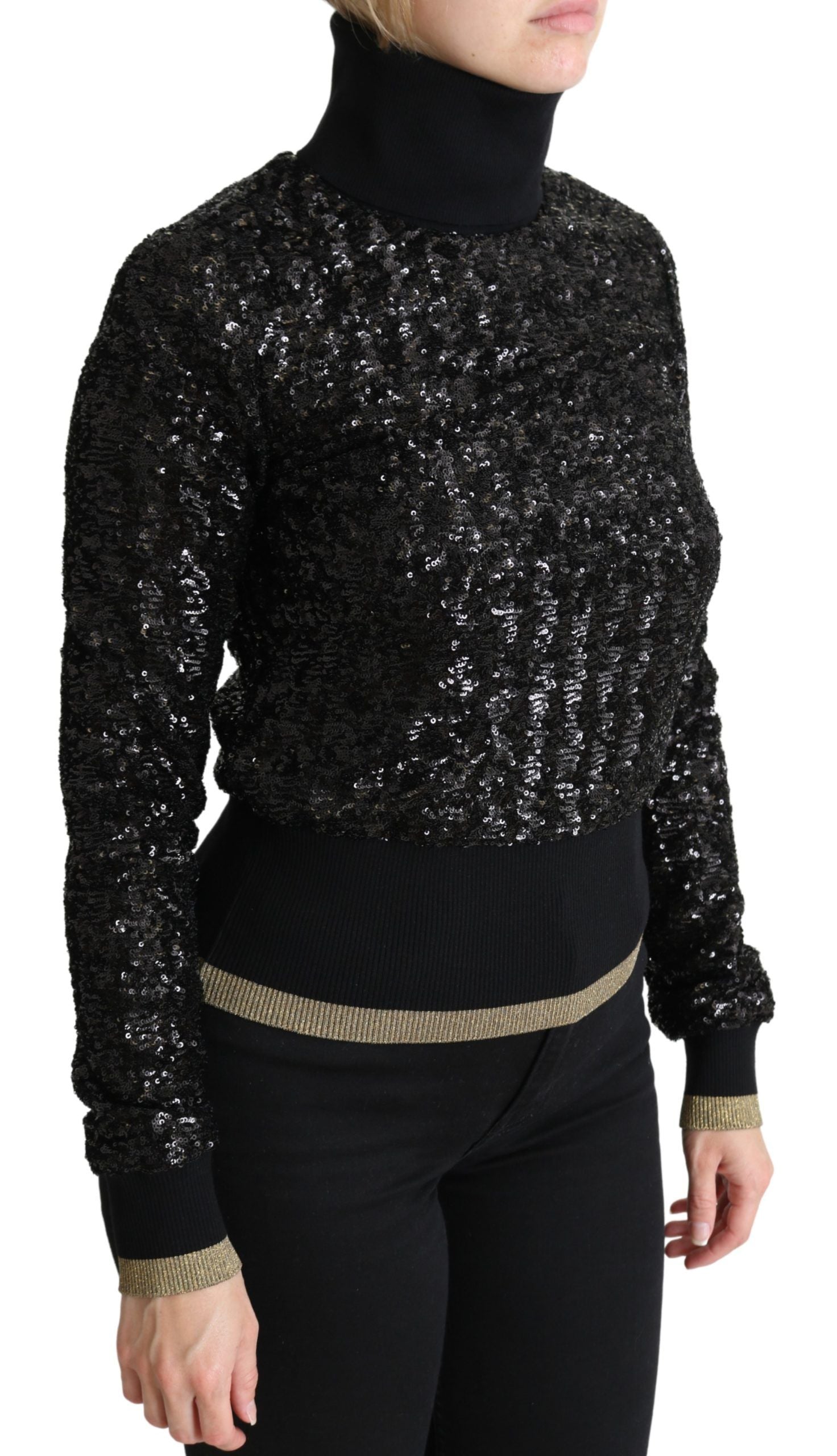 Pull en maille noir Dolce & Gabbana à sequins, col roulé élégant, avec détails brillants pour un style sophistiqué.