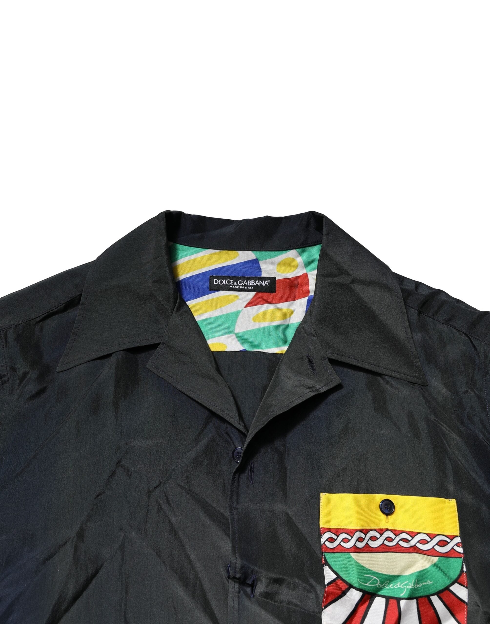 Chemise homme Dolce & Gabbana en soie noire à manches courtes, style décontracté, tissu élégant et confortable.
