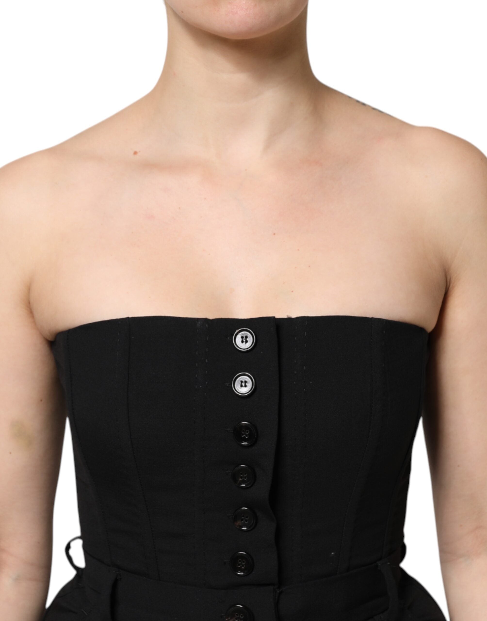 Combinaison courte noire en laine sans bretelles de Dolce & Gabbana, élégant vêtement pour femme, vue de face.