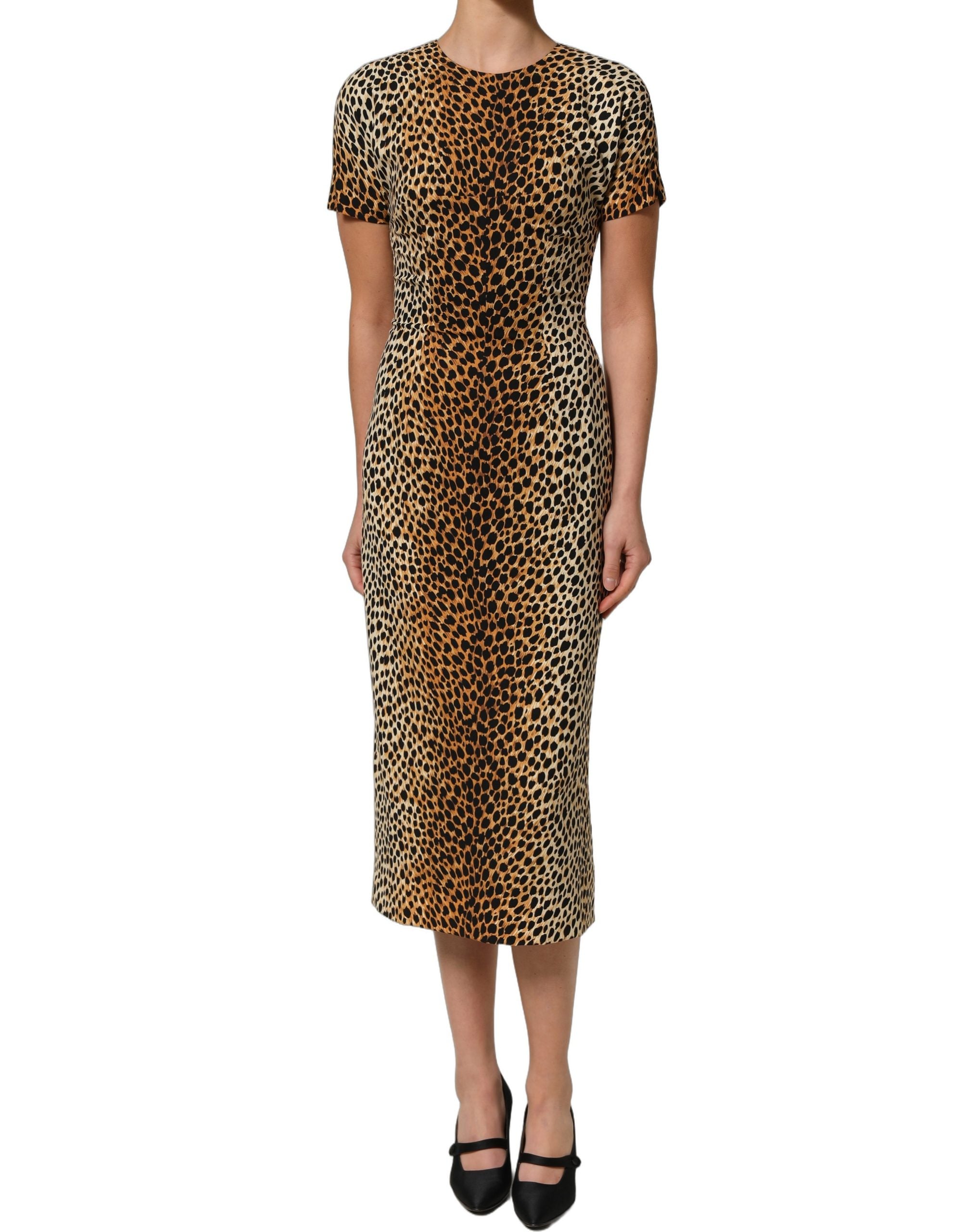 Robe midi en soie marron à imprimé léopard Dolce & Gabbana, coupe ajustée et élégante.