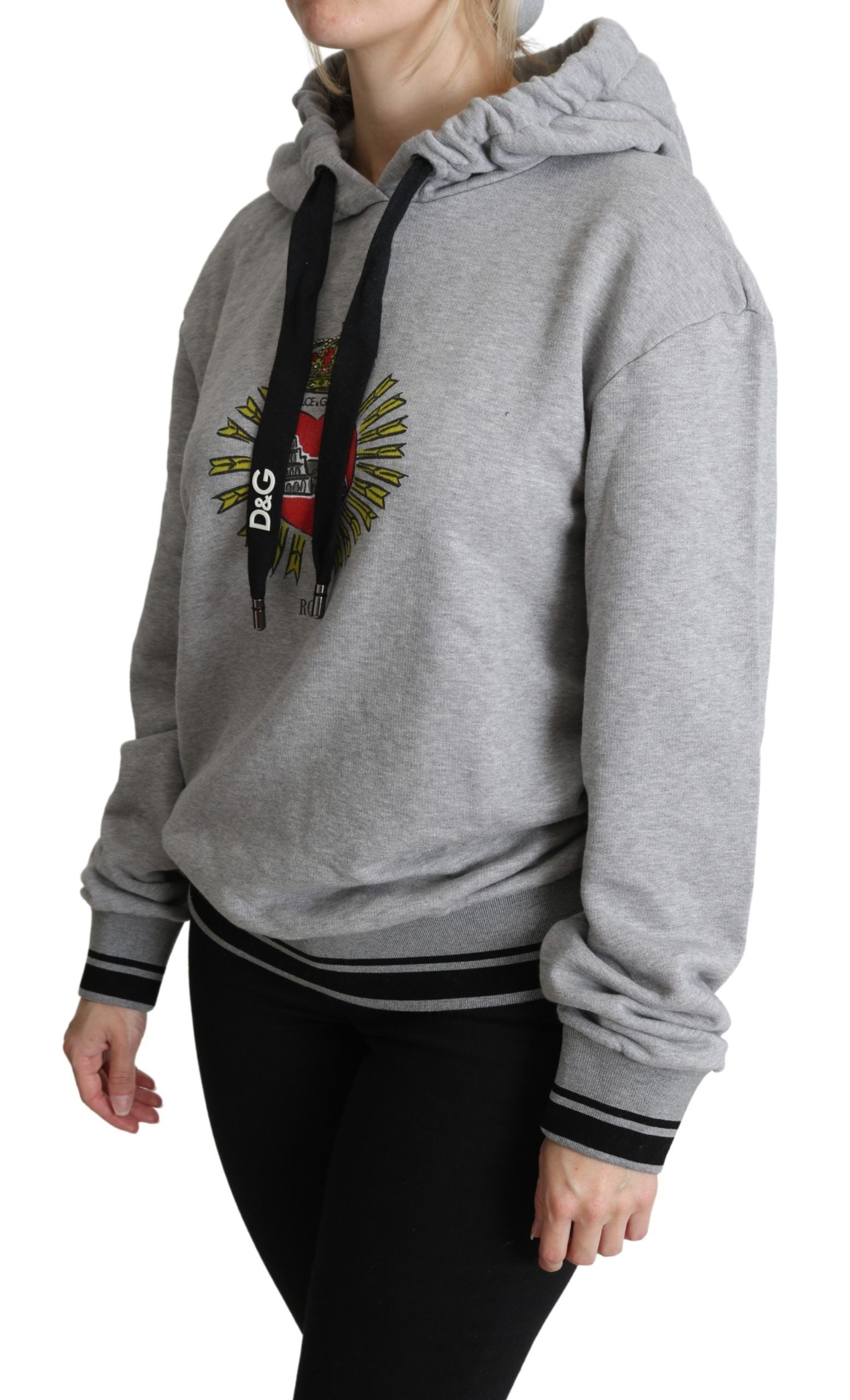 Sweat à capuche gris imprimé avec logo exclusif Dolce & Gabbana, style élégant et confortable pour homme.