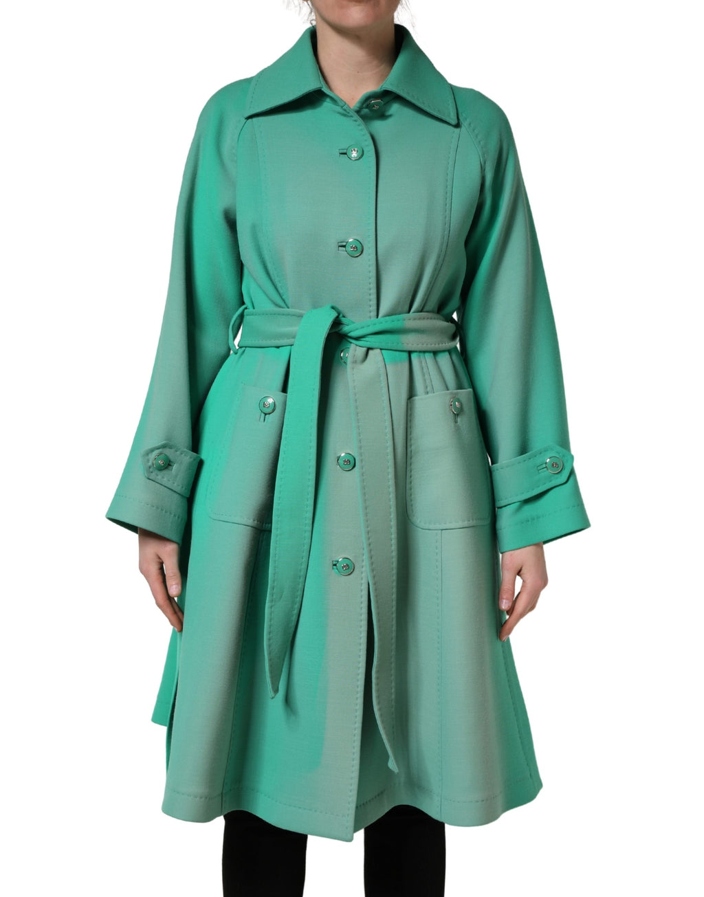 Manteau trench vert Dolce & Gabbana avec boutons, veste élégante en tissu léger, portée décontractée ou formelle.
