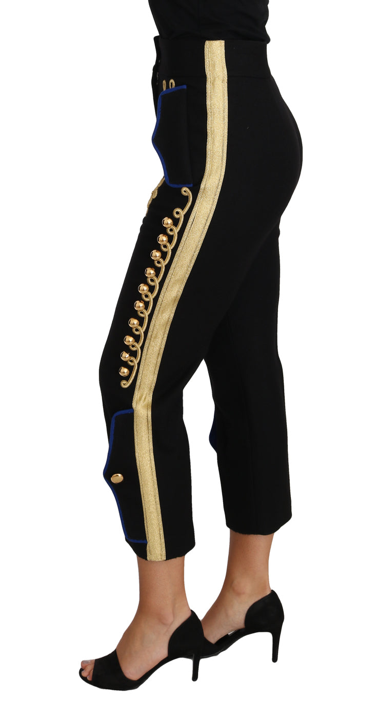 Pantalon Dolce & Gabbana militaire orné de détails élégants, pantalon noir à la mode avec embellissements dorés.