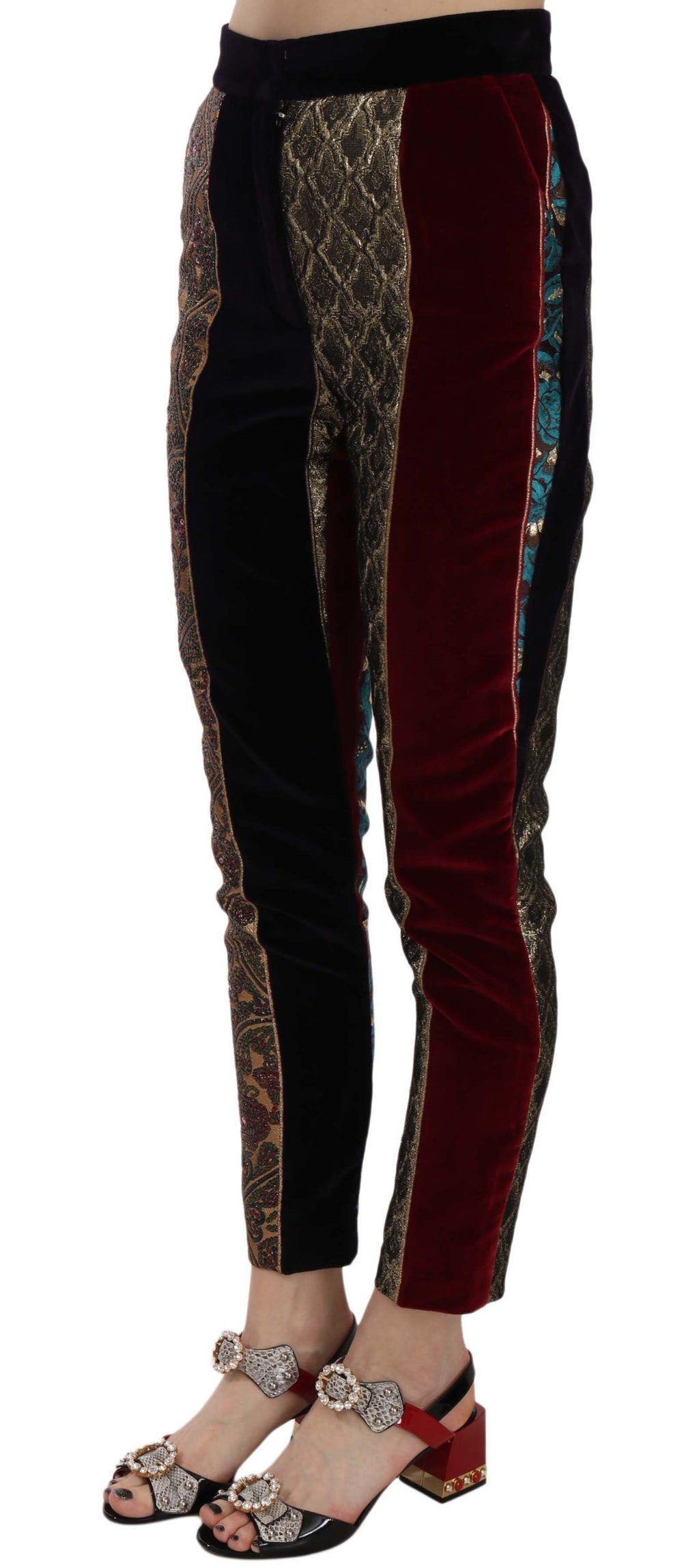 Pantalons cropped en jacquard multicolore Dolce & Gabbana, coupe tapered et tendance, visibles en détail dans l'image.