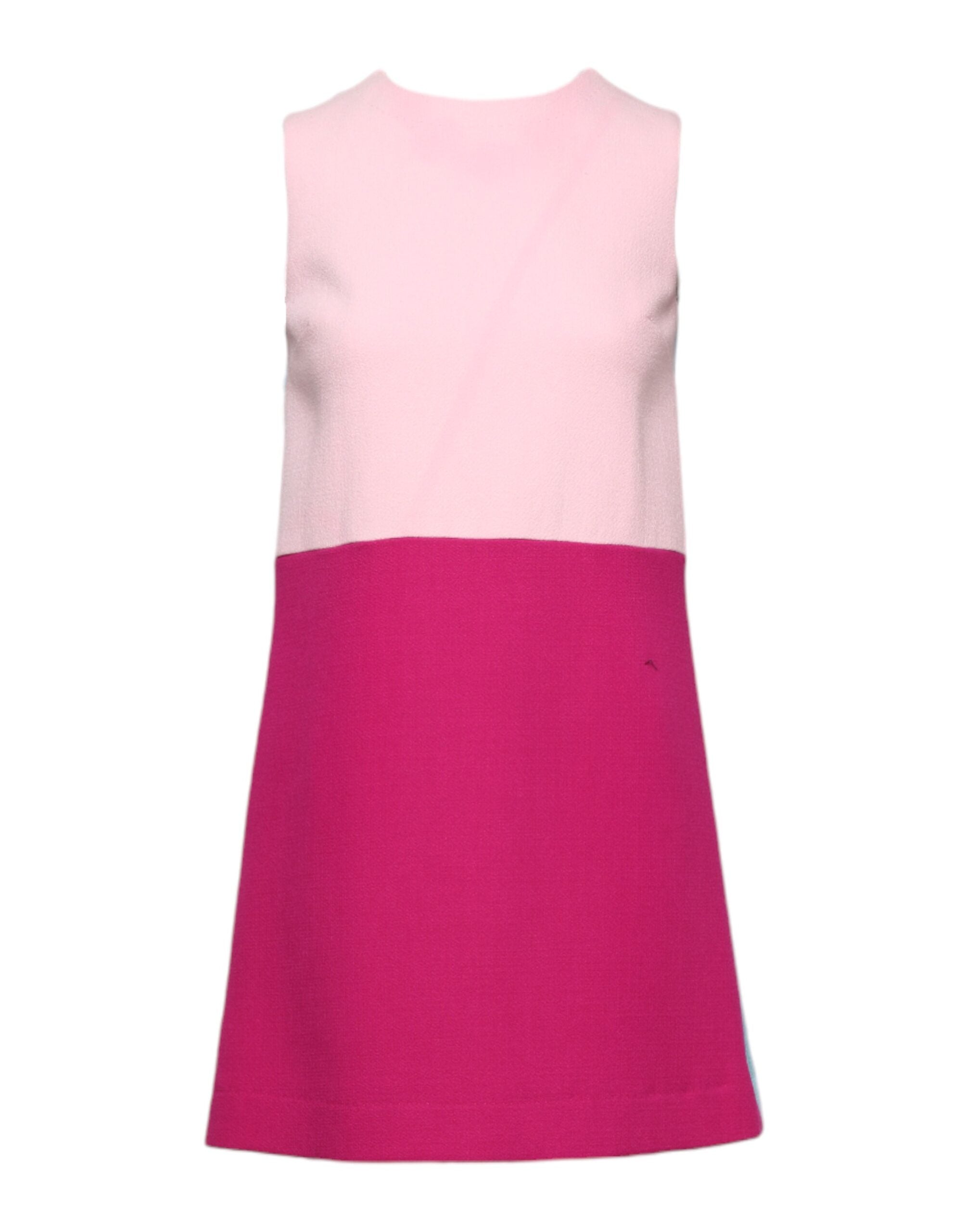 Robe courte sans manches en laine rose et bleue de Dolce & Gabbana, style shift mini, vue de devant sur mannequin.