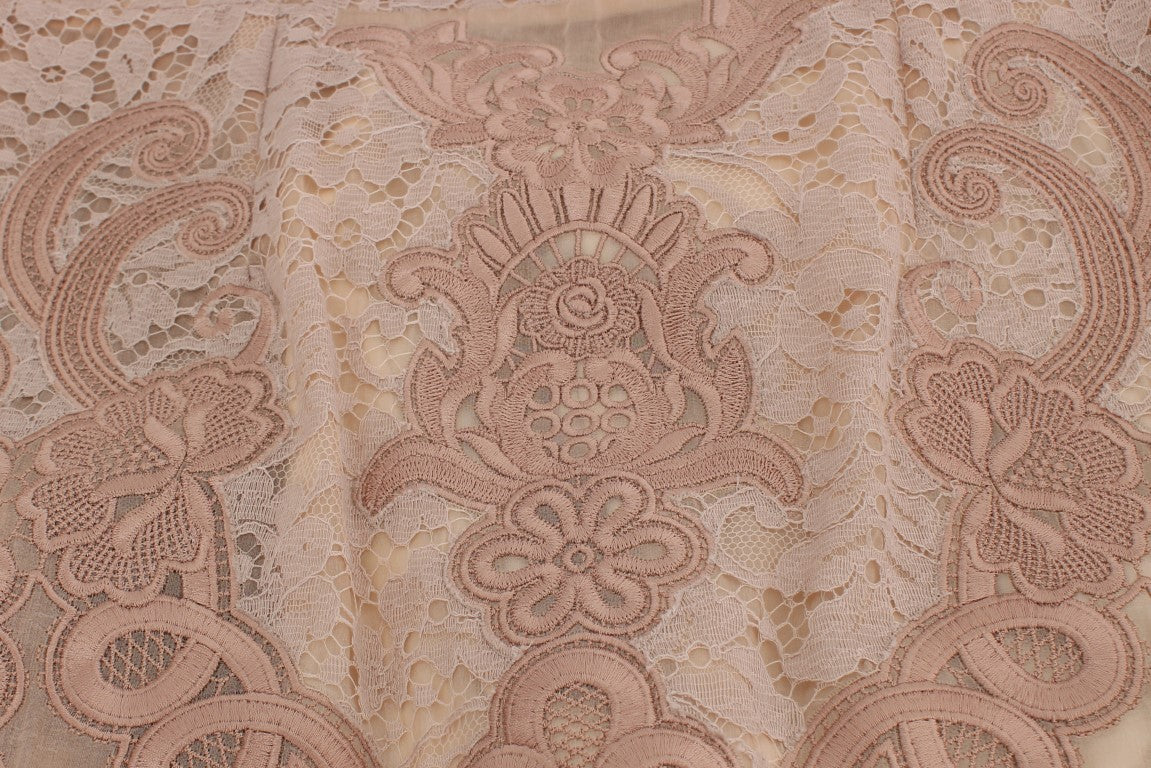 Robe de soirée Dolce & Gabbana en soie rose avec dentelle et broderie, style shift élégante et féminine.