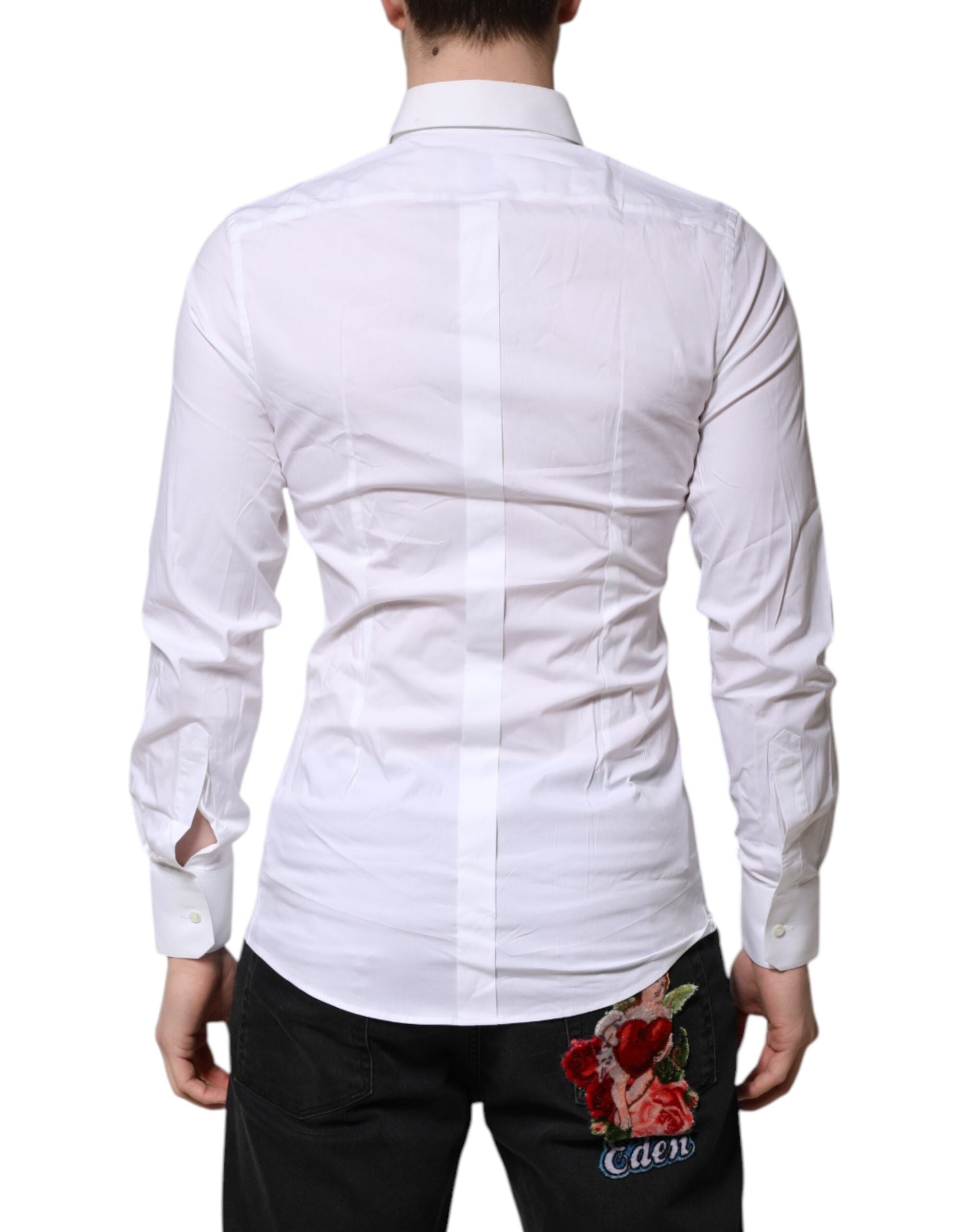 Chemise blanche en soie Dolce & Gabbana à manches longues, robe formelle élégante avec accents dorés.