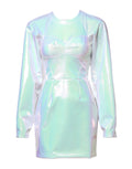 Robe courte blanche à manches longues de style bodycon de Dolce & Gabbana, silhouette ajustée et élégante.