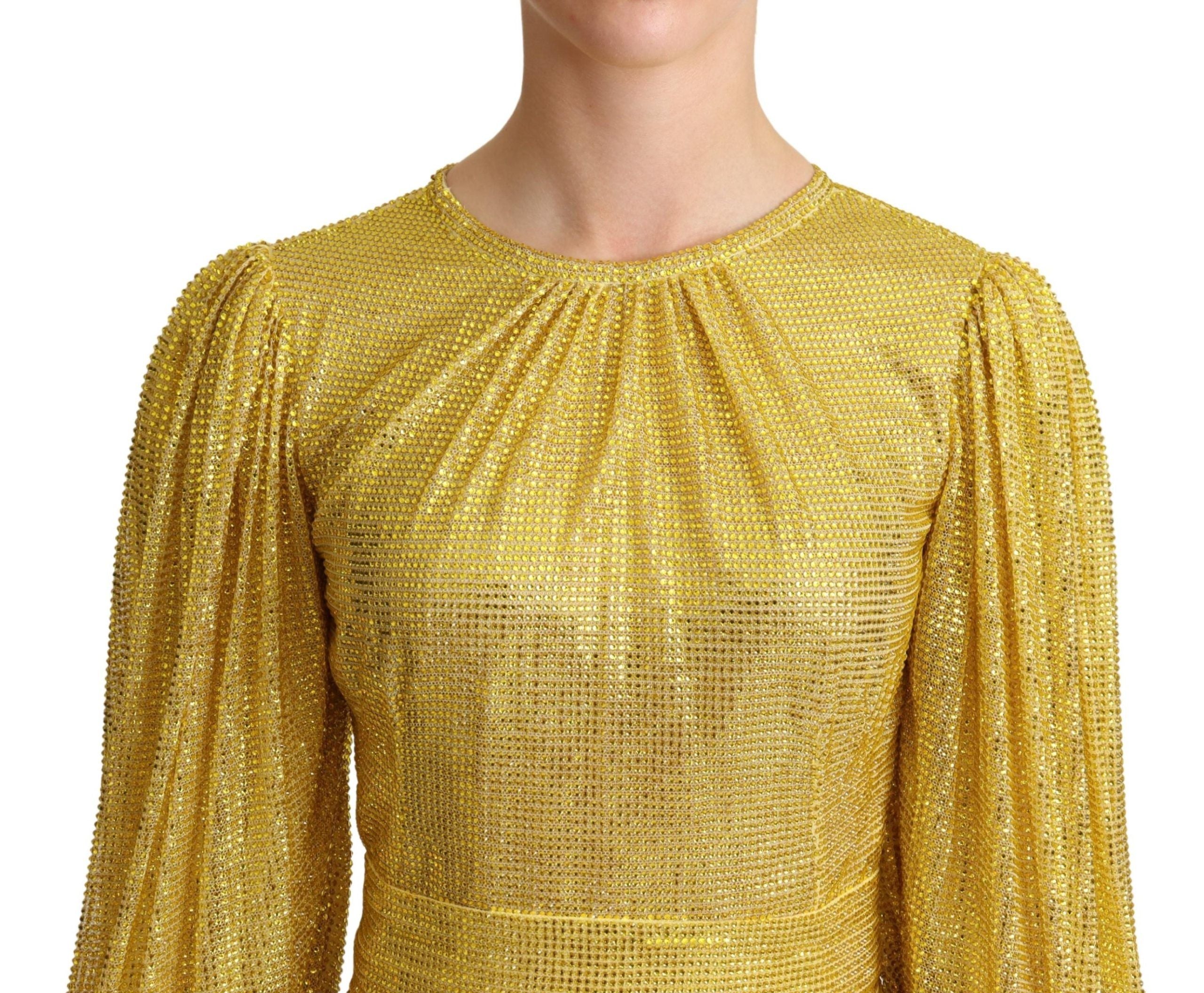 Robe maxi plissée jaune en mesh avec cristaux, Dolce & Gabbana, élégante et sophistiquée.