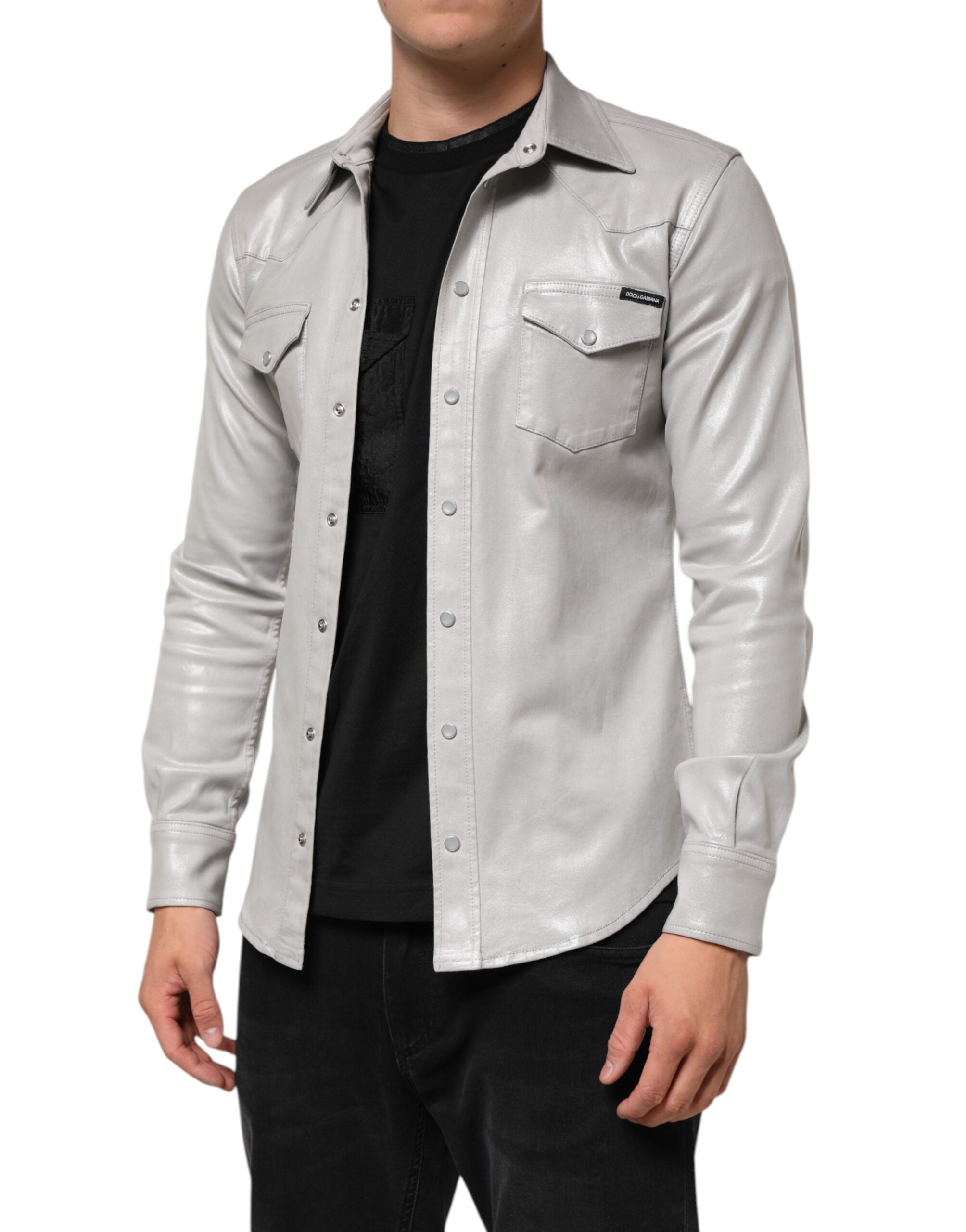 Chemise homme Dolce & Gabbana en coton gris métallisé à boutons, style élégant et moderne, visible sur l'image.