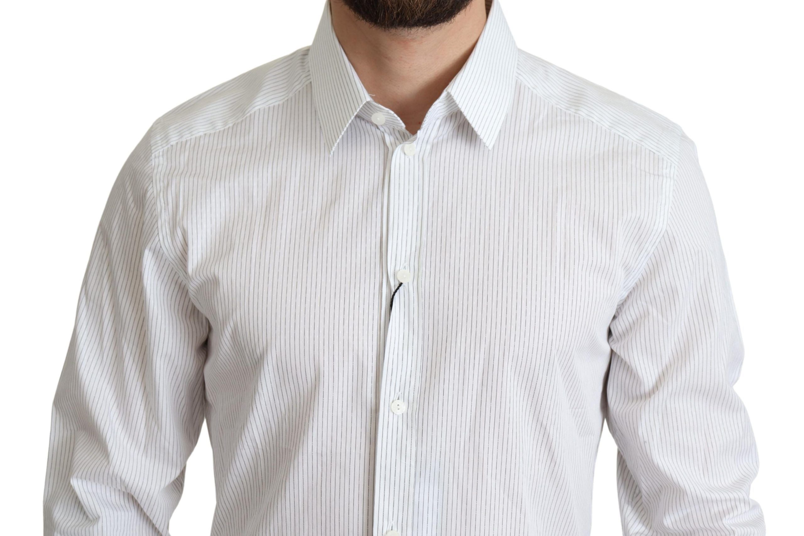 Chemise formelle en coton blanche à rayures Dolce & Gabbana, vêtement élégant avec col et boutons visibles.