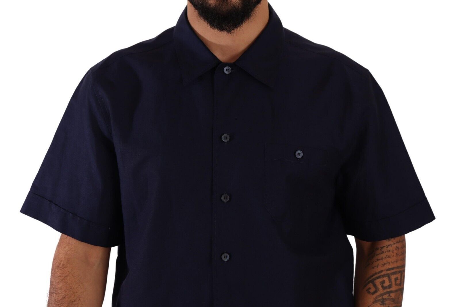 Chemise pour homme Dolce & Gabbana bleue marine à manches courtes avec boutons, élégante et moderne.
