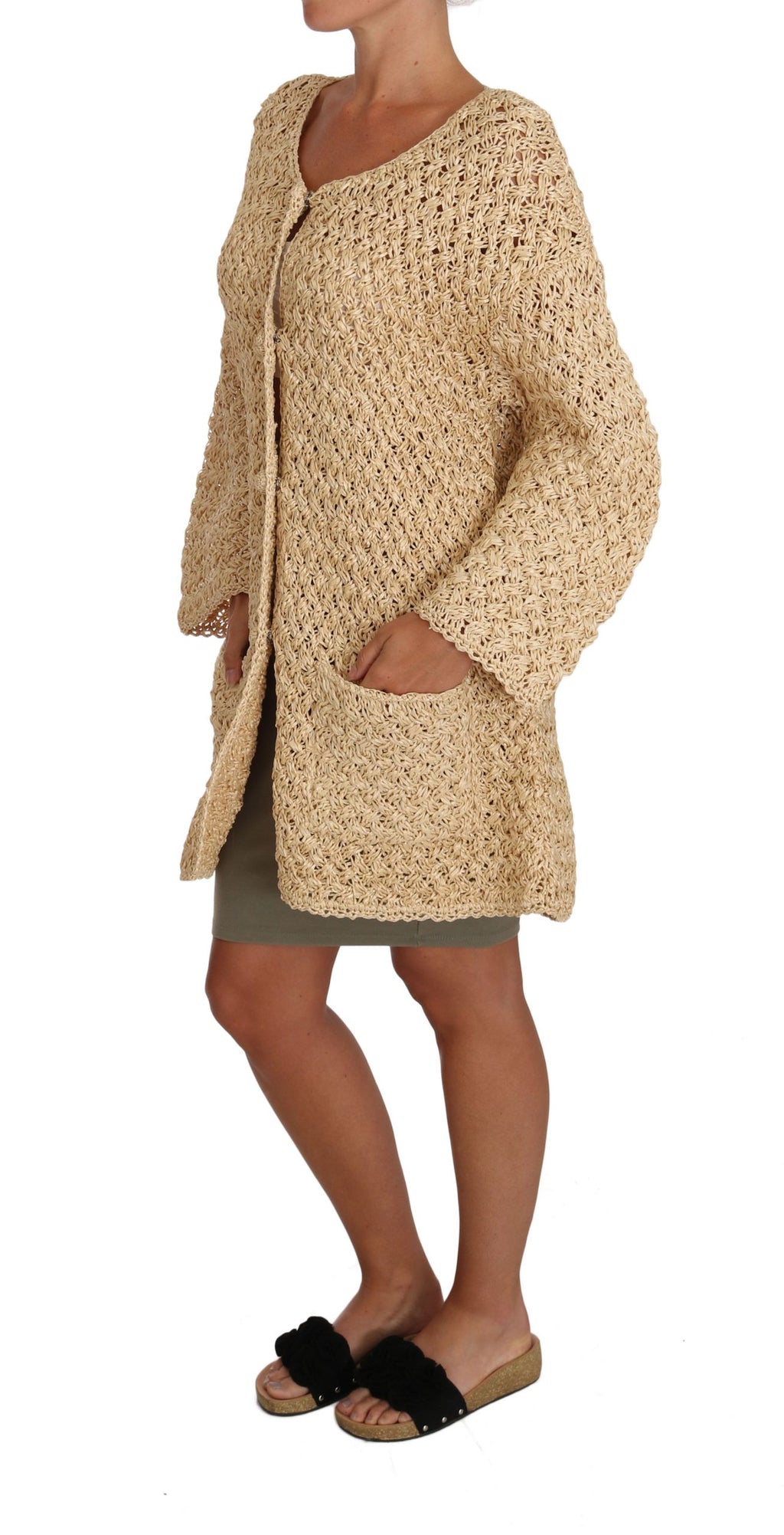 Cardigan beige en crochet en raffia Dolce & Gabbana, pull en tricot élégant avec détails tressés.