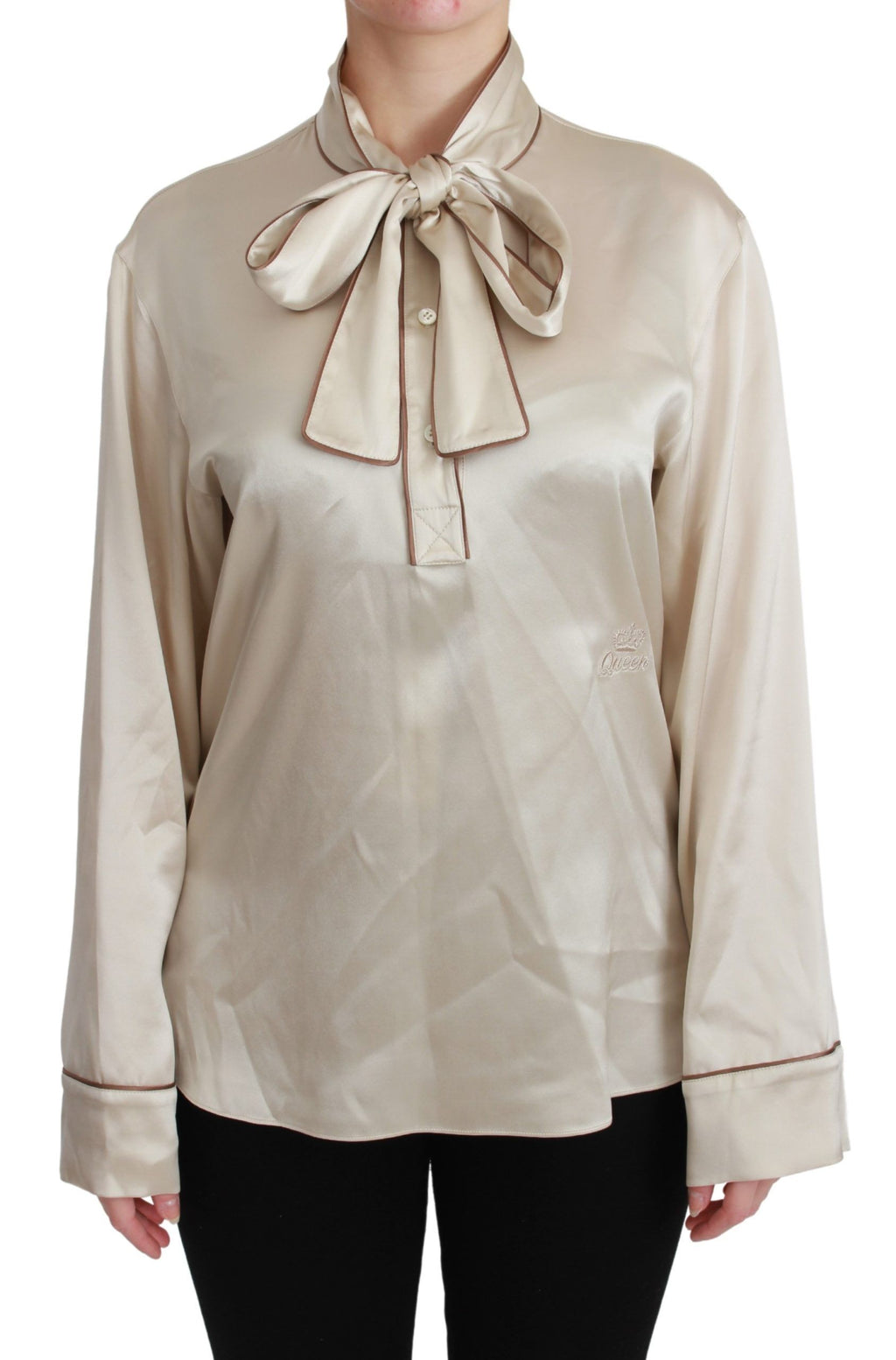 Haut à manches beige Dolce & Gabbana en satin de soie Queen, blouse élégante et raffinée visible sur l'image.