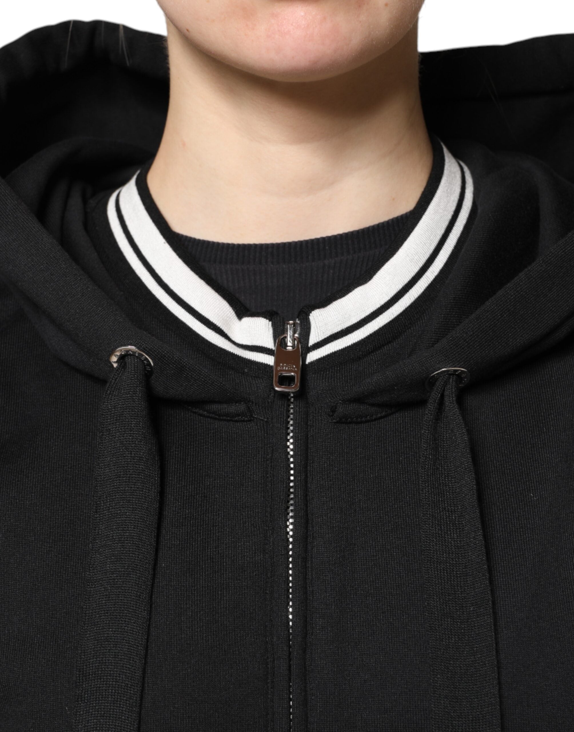 Sweat à capuche Dolce & Gabbana en coton noir avec fermeture éclair complète, style décontracté et moderne.