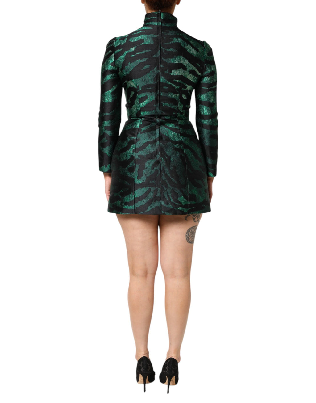 Robe longue courte en jacquard noir vert métallisé de Dolce & Gabbana, élégante et sophistiquée.