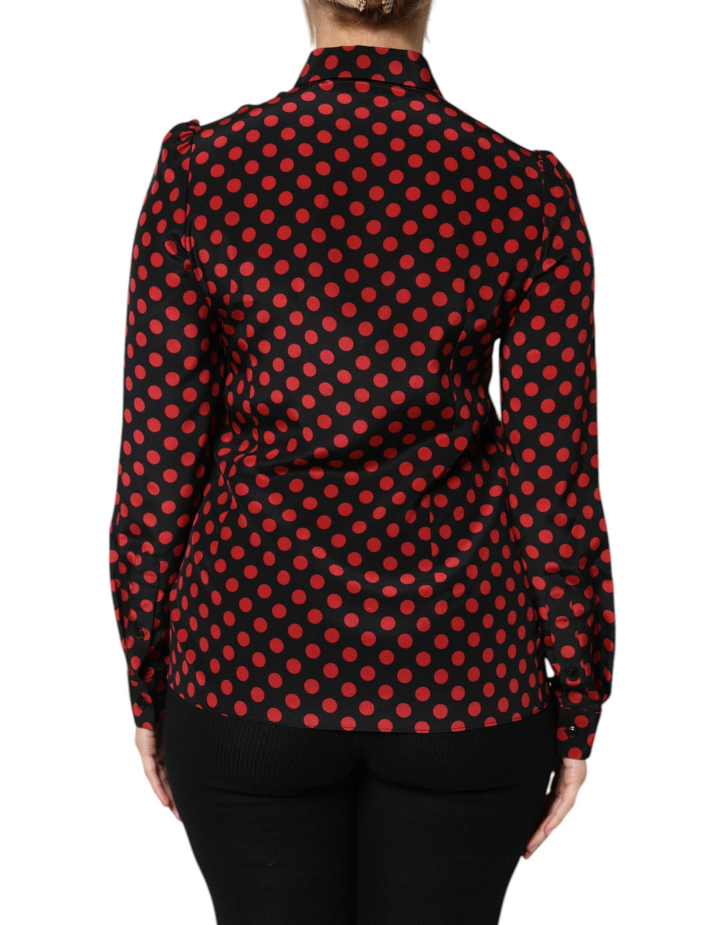 Haut en soie à manches longues Dolce & Gabbana noir rouge à pois, élégant et sophistiqué, avec motif à pois.