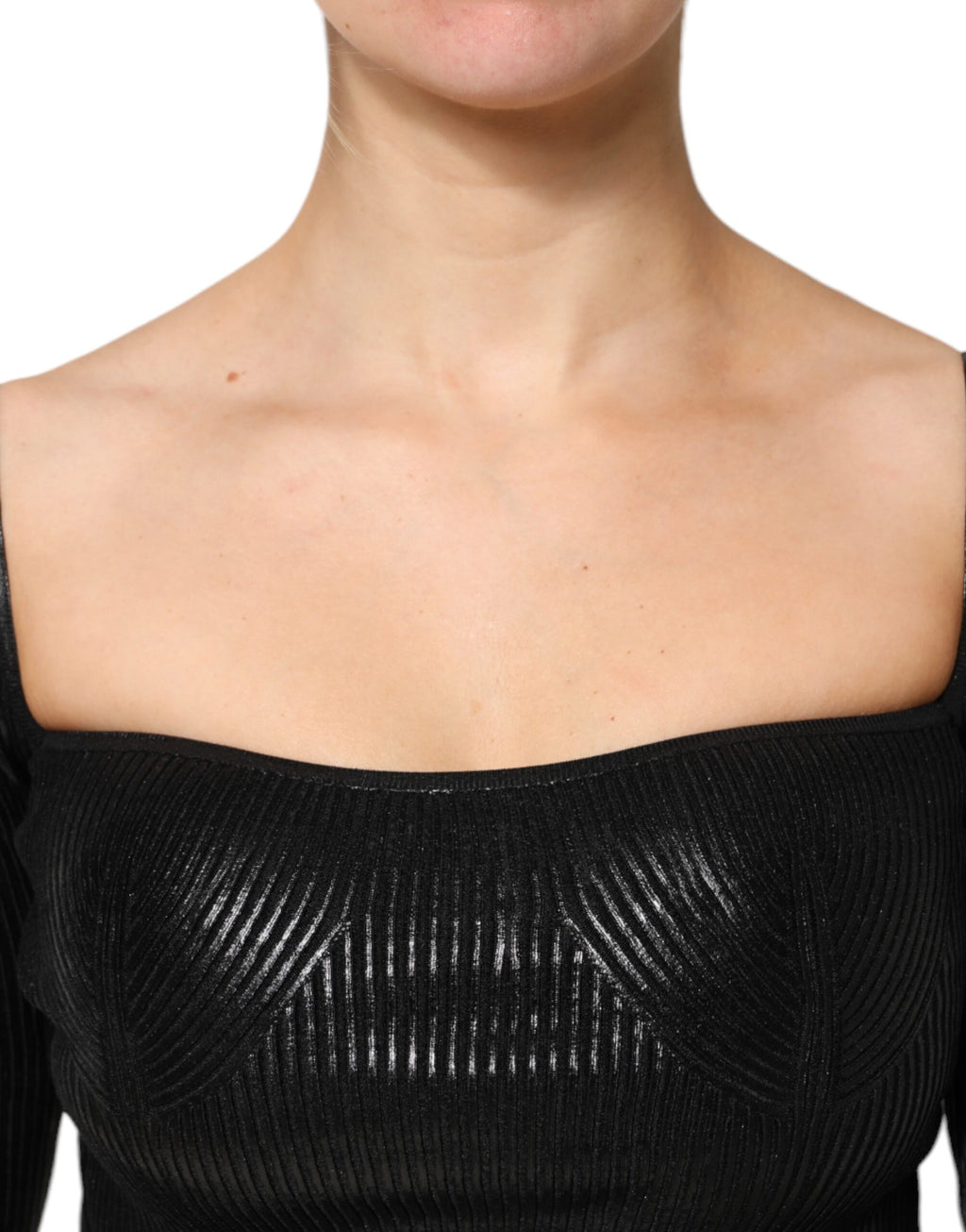 Chemise Dolce & Gabbana en viscose noire à manches longues et coupe ajustée, élégante et sophistiquée.