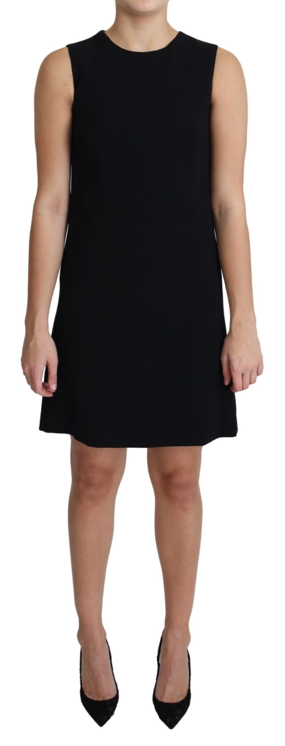 Robe courte noire en viscose stretch de Dolce & Gabbana, coupe en A et style shift, portée élégante et moderne.
