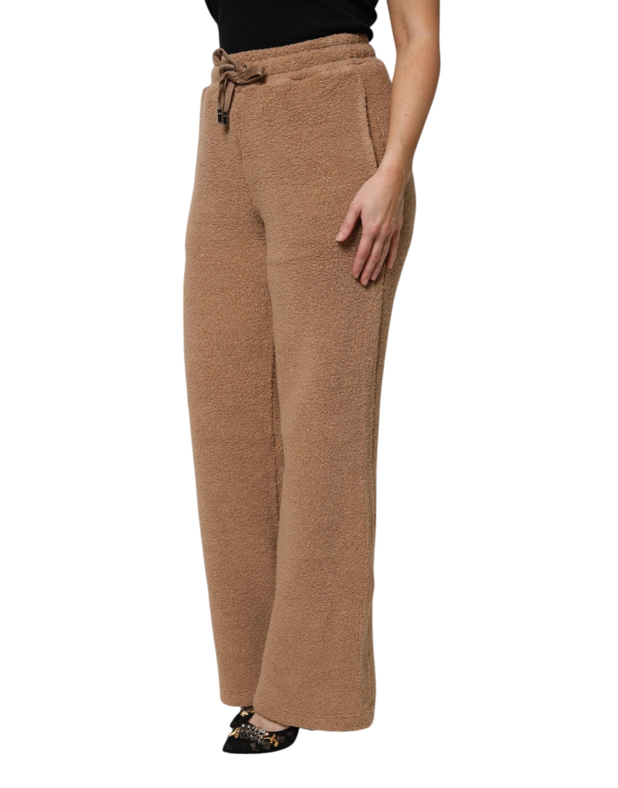 Pantalons sweat Dolce & Gabbana marron avec logo en plaque, coupe droite, tissu confortable et style décontracté.