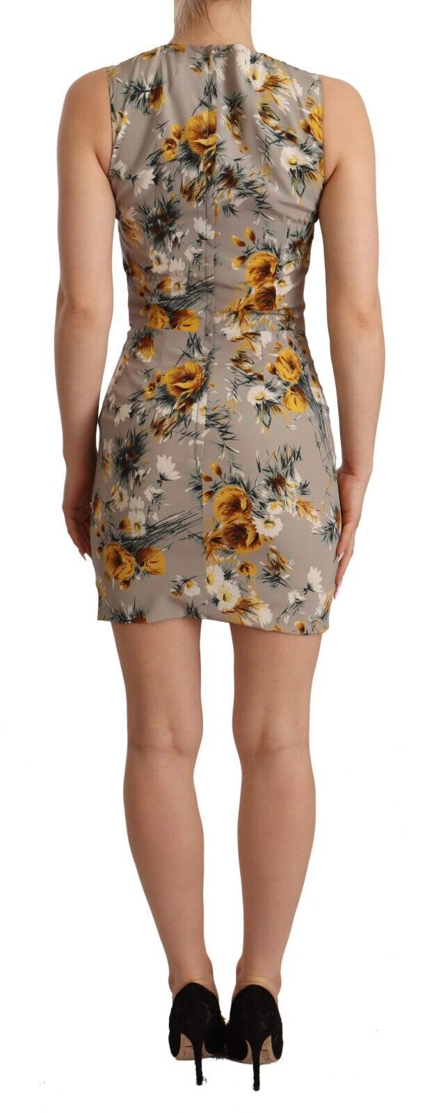 Robe courte en soie gris à fleurs, robe ajustée Dolce & Gabbana, style élégant et sophistiqué avec motif floral.