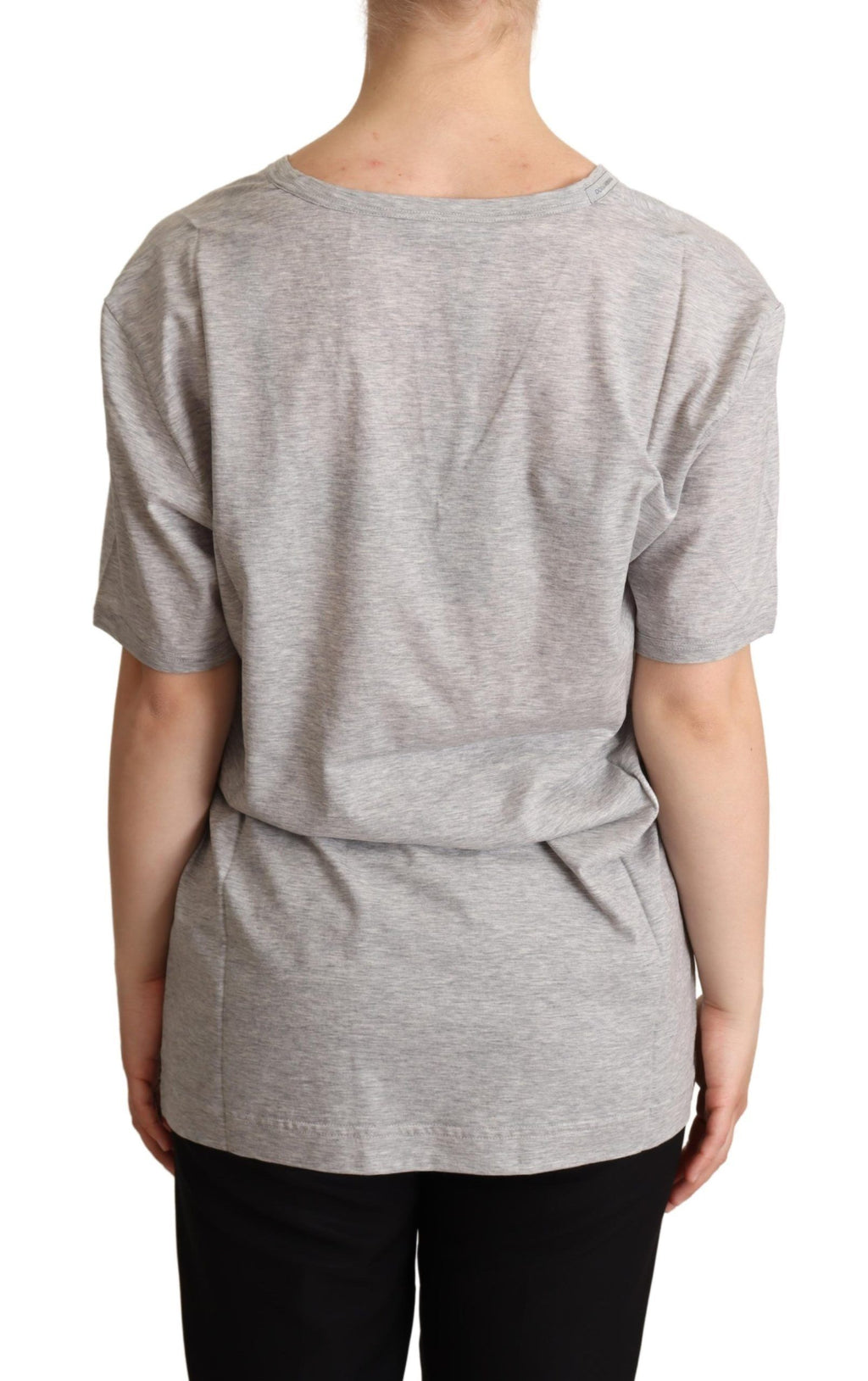 T-shirt gris en coton 100 % à col en V de Dolce & Gabbana, coupe classique et tissu doux, vue de face.