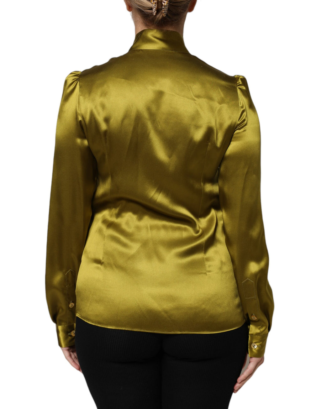Blouse longue Dolce & Gabbana vert avec col ascot et manches longues, en tissu élégant et sophistiqué.
