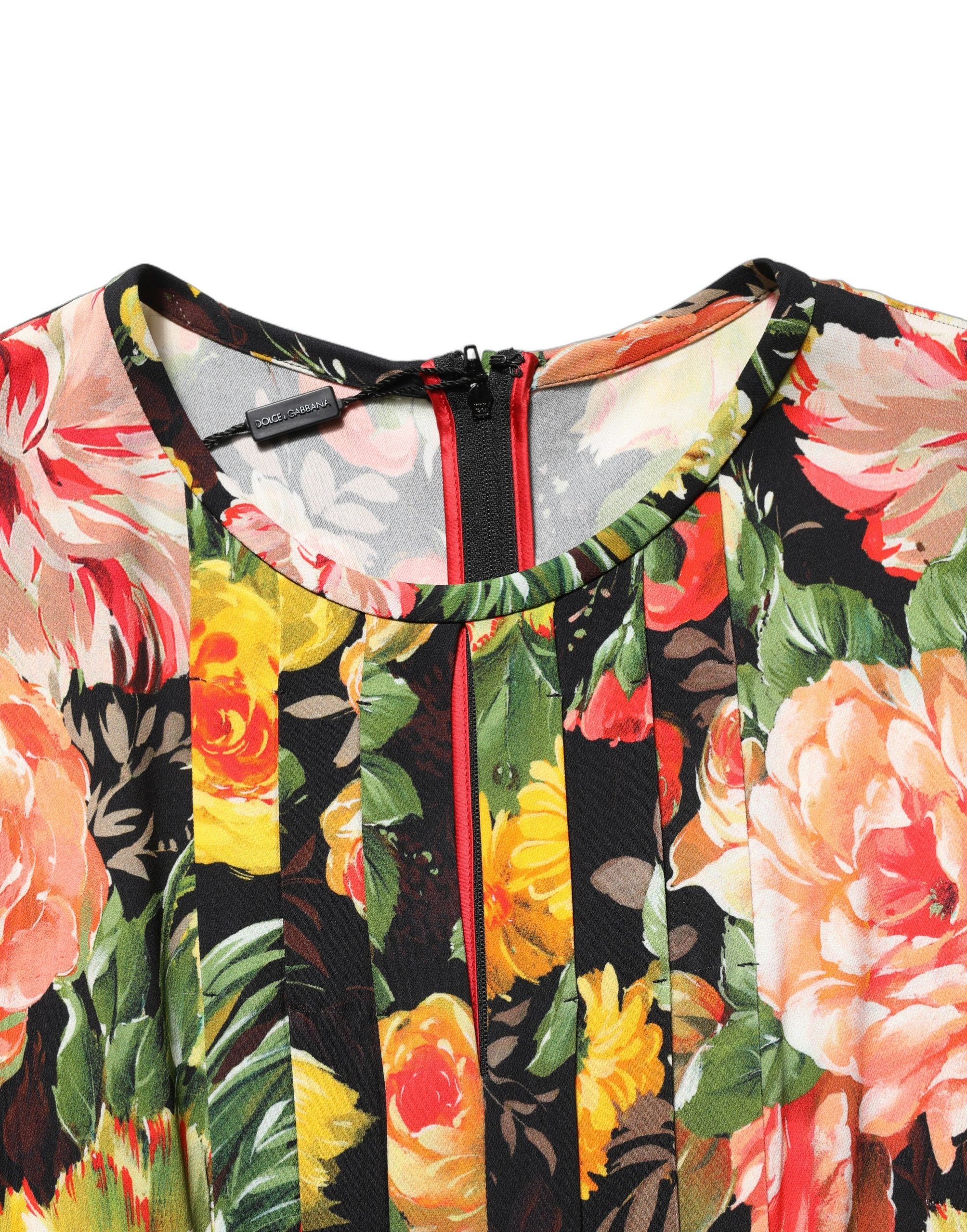 Robe longue à manches longues Dolce & Gabbana à fleurs multicolores, motif floral, robe midi élégante et sophistiquée.