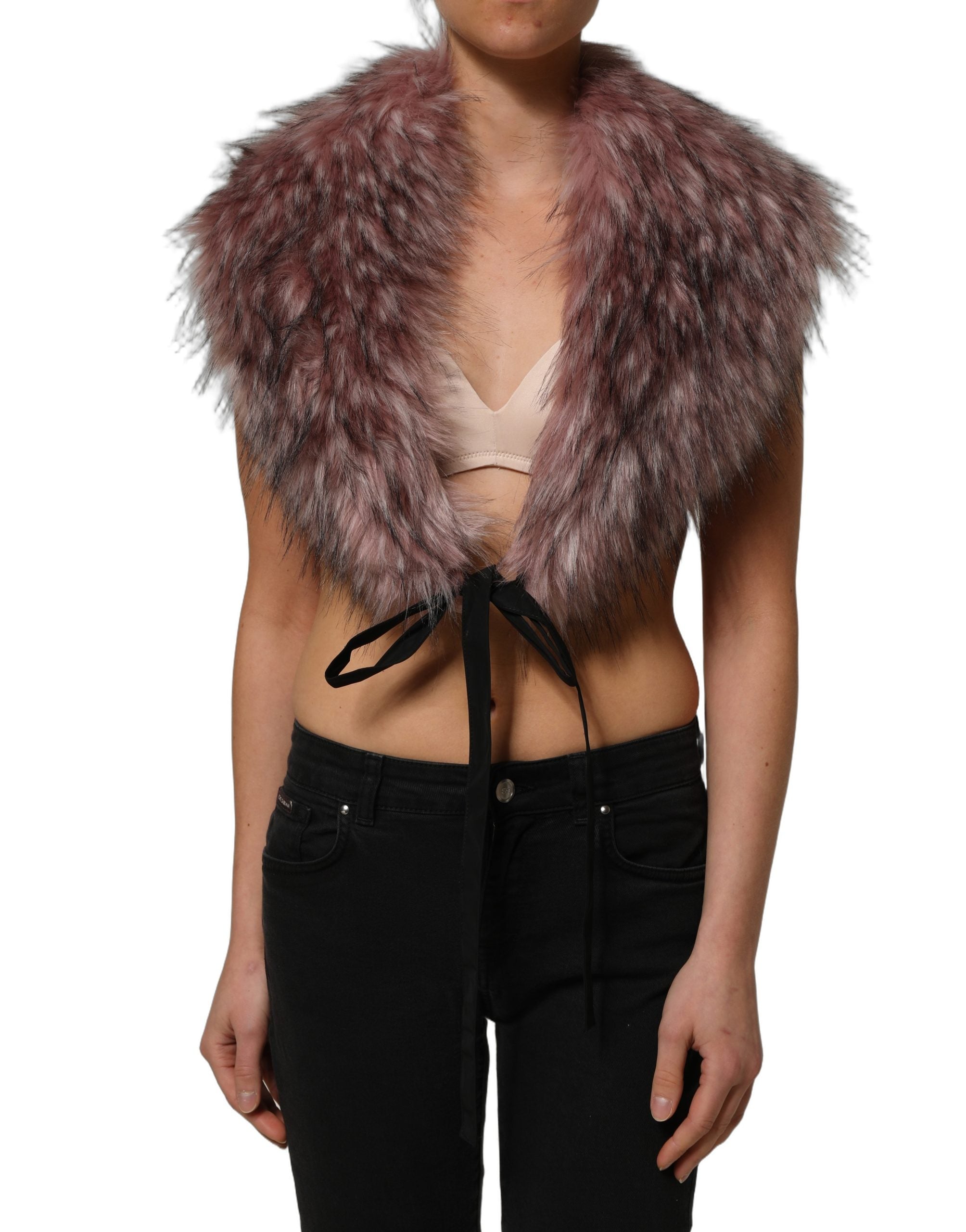 Veste en fausse fourrure rose en acrylique Dolce & Gabbana, tricotée, légère et élégante, portée comme un haut.