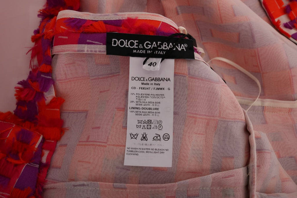 Robe Dolce & Gabbana rose à motif, coupe évasée au-dessus du genou, vêtement élégant pour femmes.