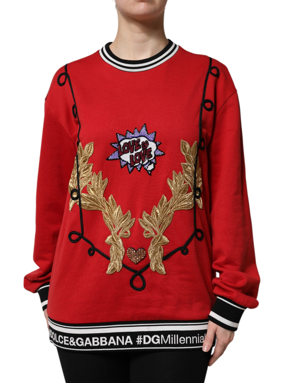 Pull-over Dolce & Gabbana en coton rouge avec sequins pour queen, style élégant et brillant, vue de face.