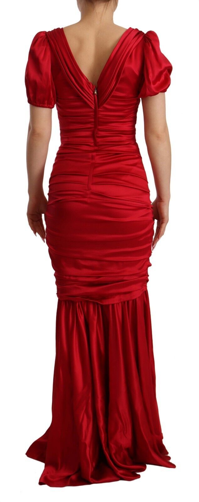 Robe sirène en soie rouge Dolce & Gabbana, robe moulante élégante et sophistiquée, vue de face sur mannequin.