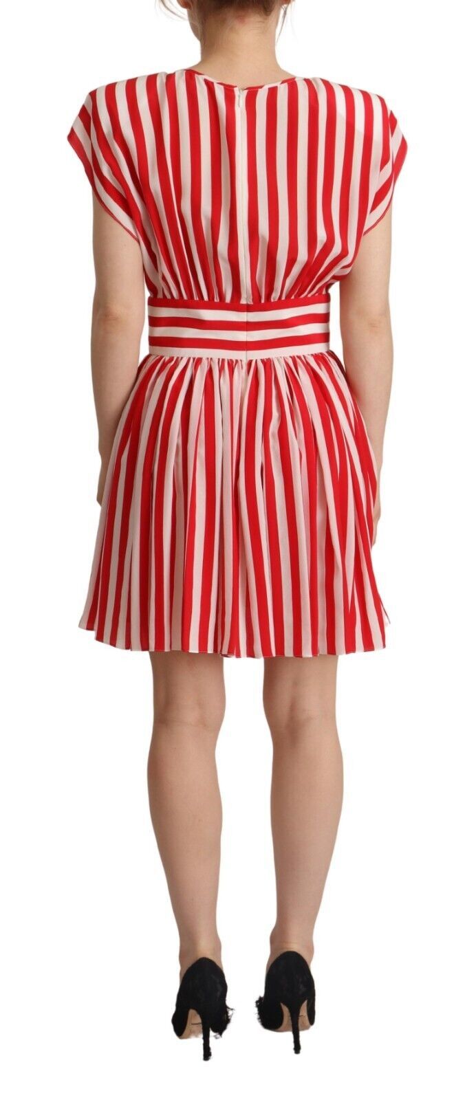 Robe en soie Dolce & Gabbana à rayures rouges et blanches, coupe mini A-line, vêtement élégant pour femme.