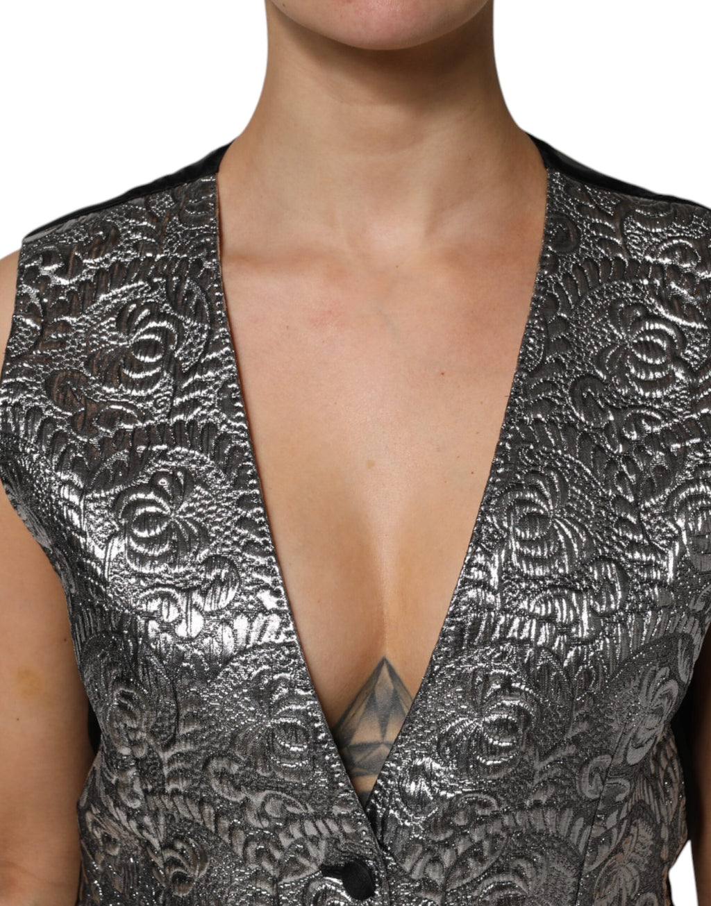 Haut sans manches Dolce & Gabbana en jacquard floral argenté, veste élégante et raffinée.
