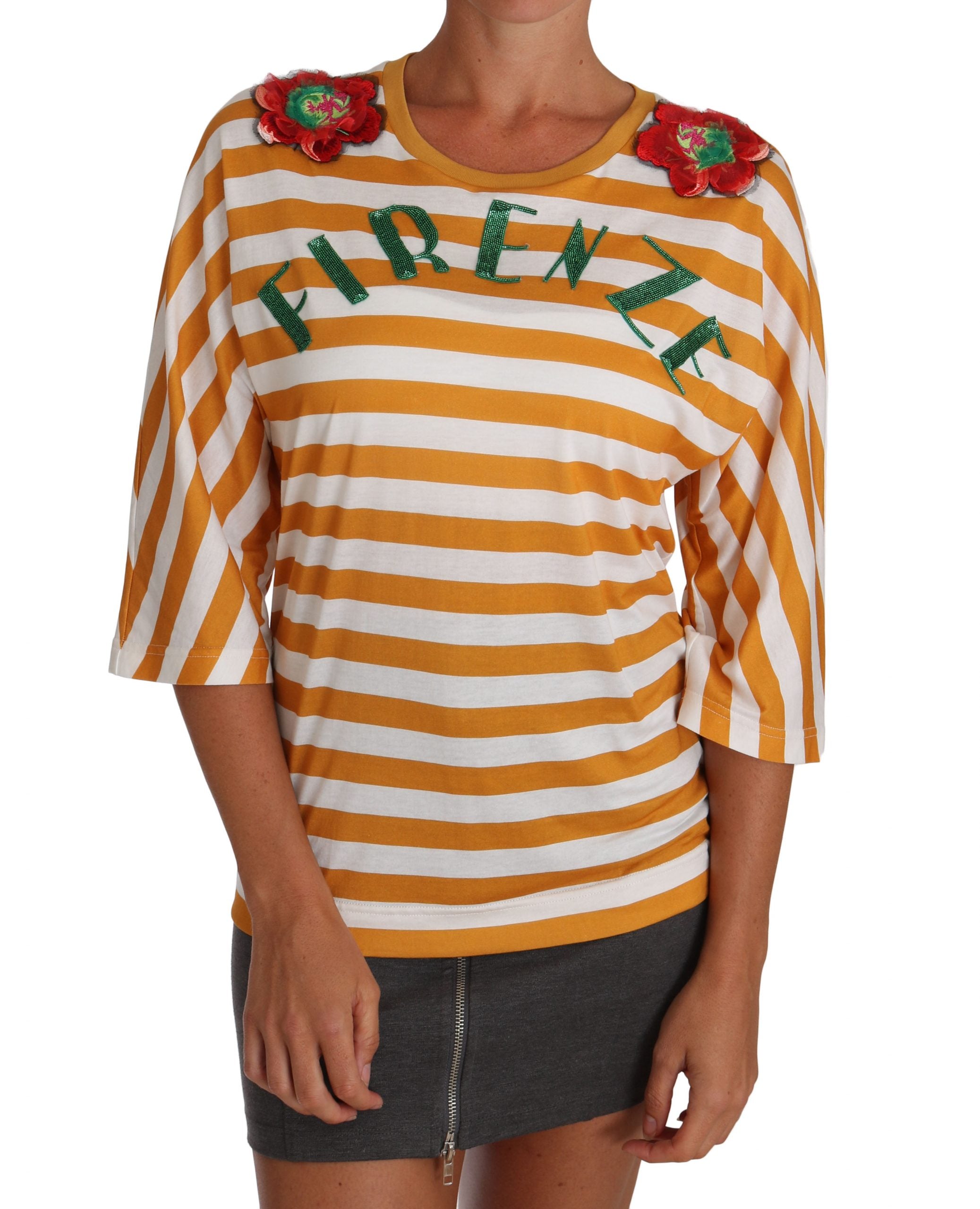 T-shirt blanc Dolce & Gabbana avec motif orange FIRENZE, vue de face sur un mannequin.