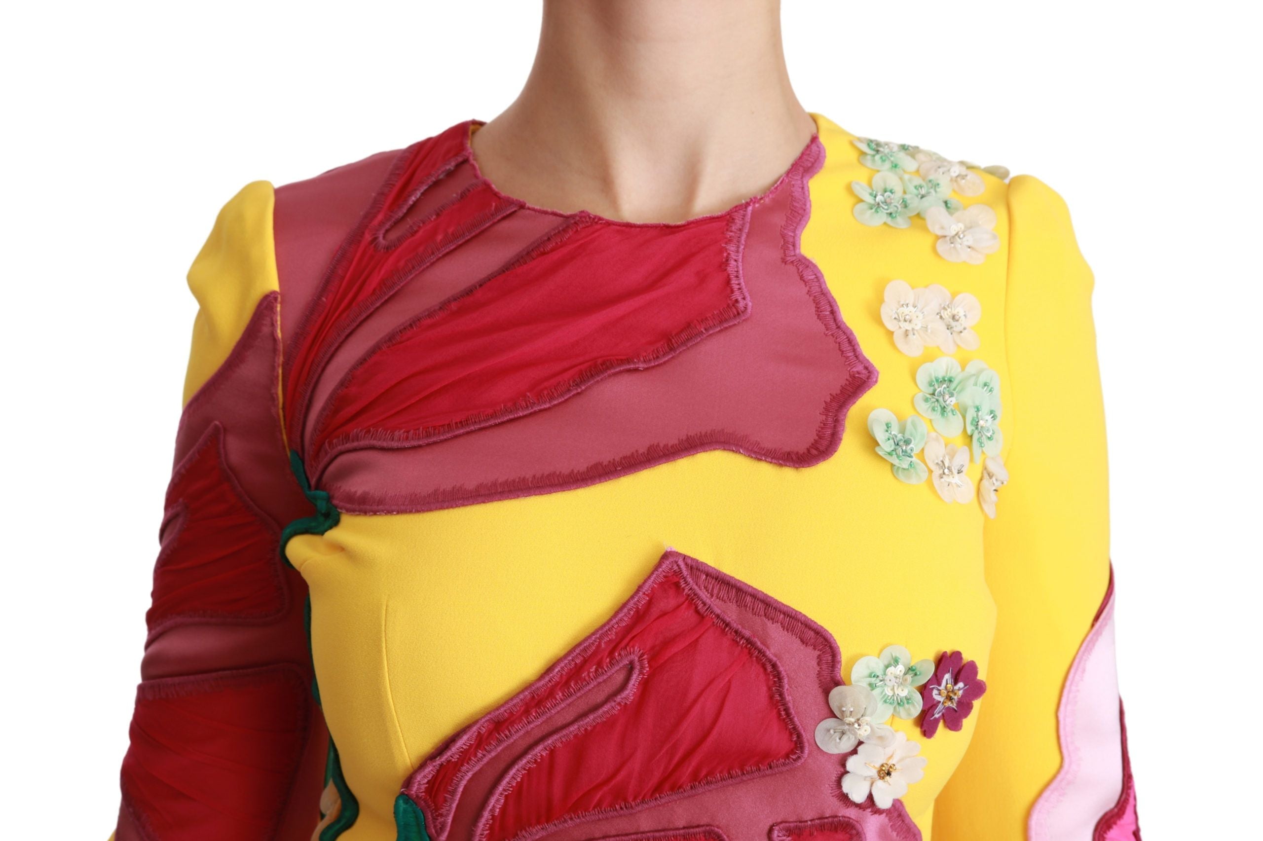 Robe courte jaune florale en cristal Dolce & Gabbana, robe moulante élégante avec motifs floraux et détails brillants.