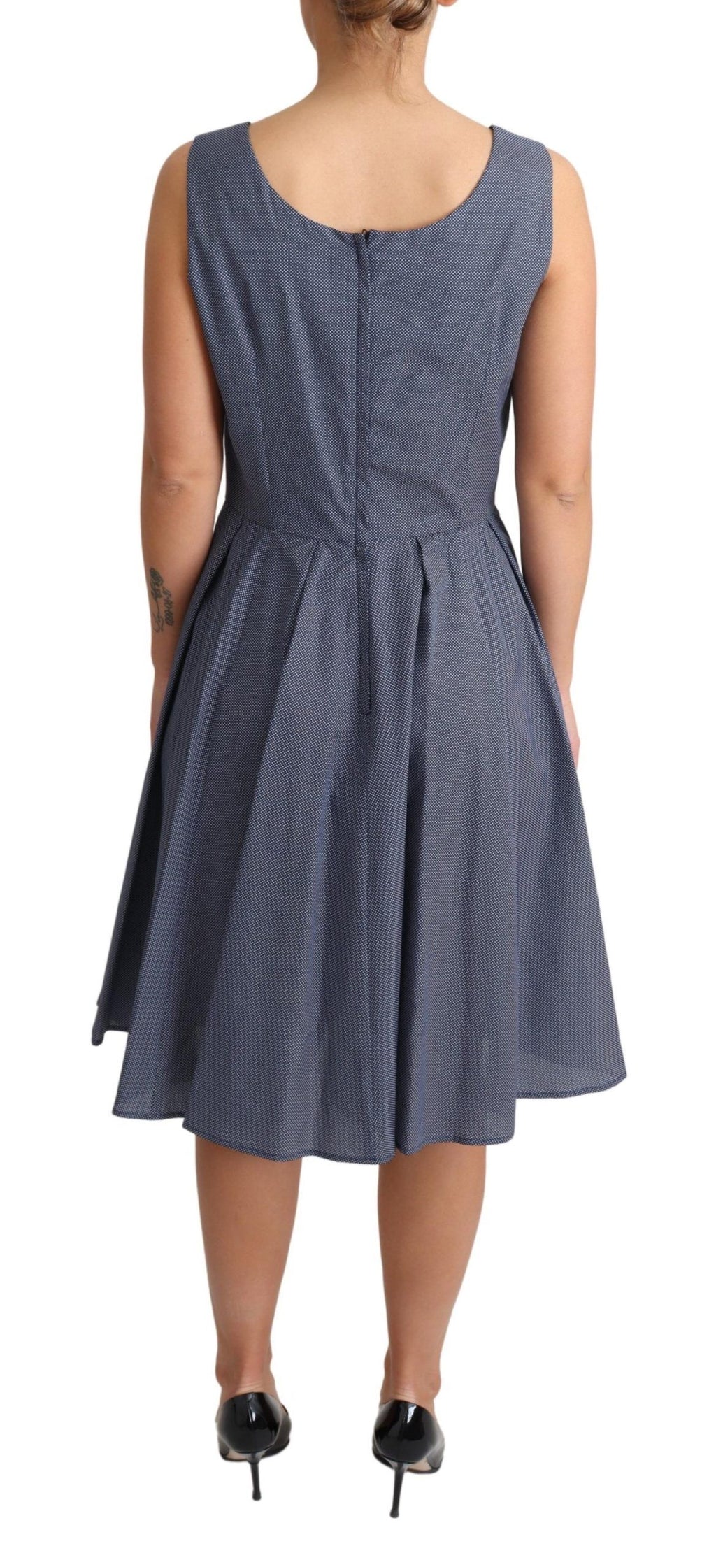 Robe en coton à pois bleus Dolce & Gabbana, coupe évasée et stretch, design élégant et féminin.