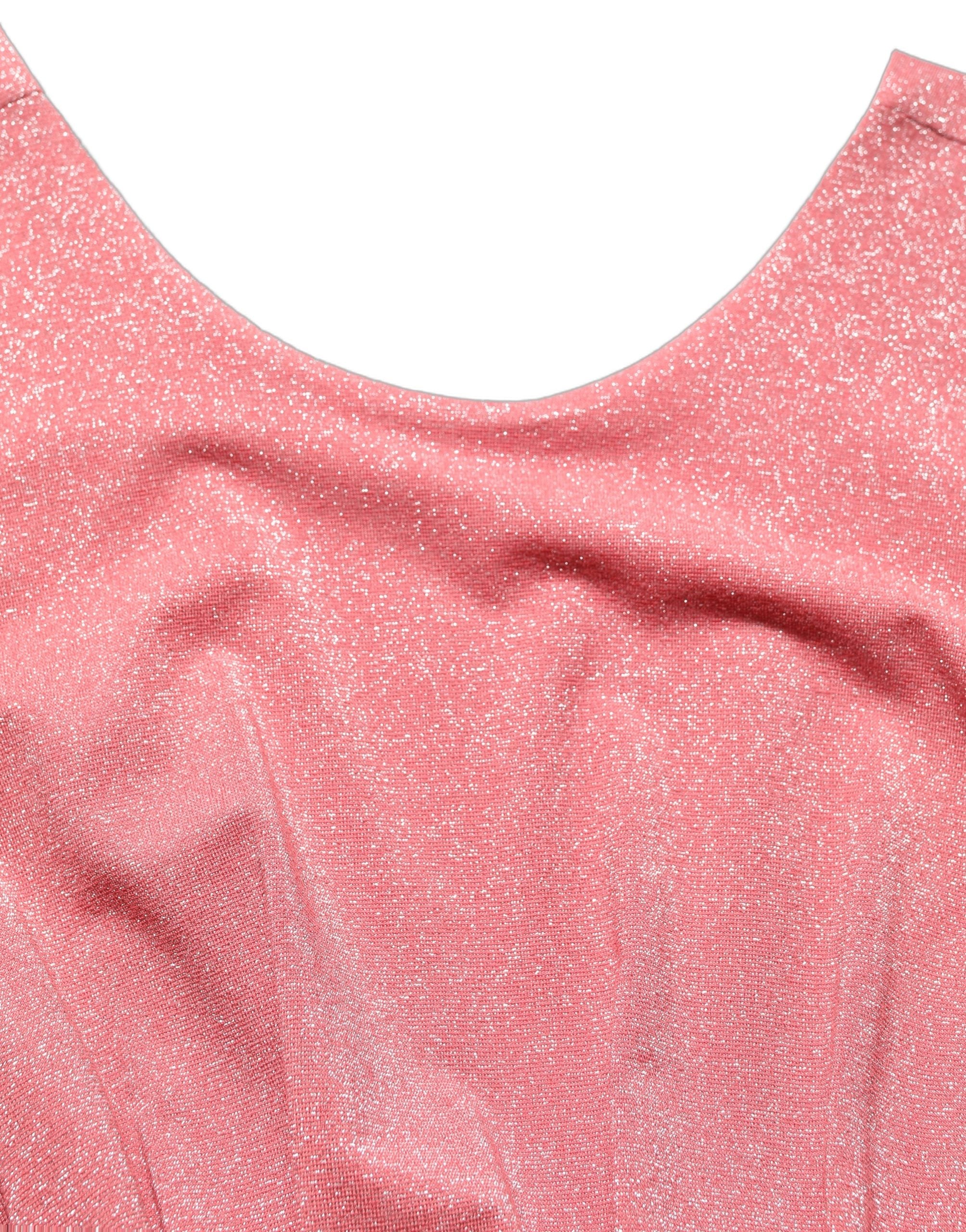 Robe longue plissée sans manches Dolce & Gabbana couleur corail rose, élégante et fluide, pour une occasion spéciale.