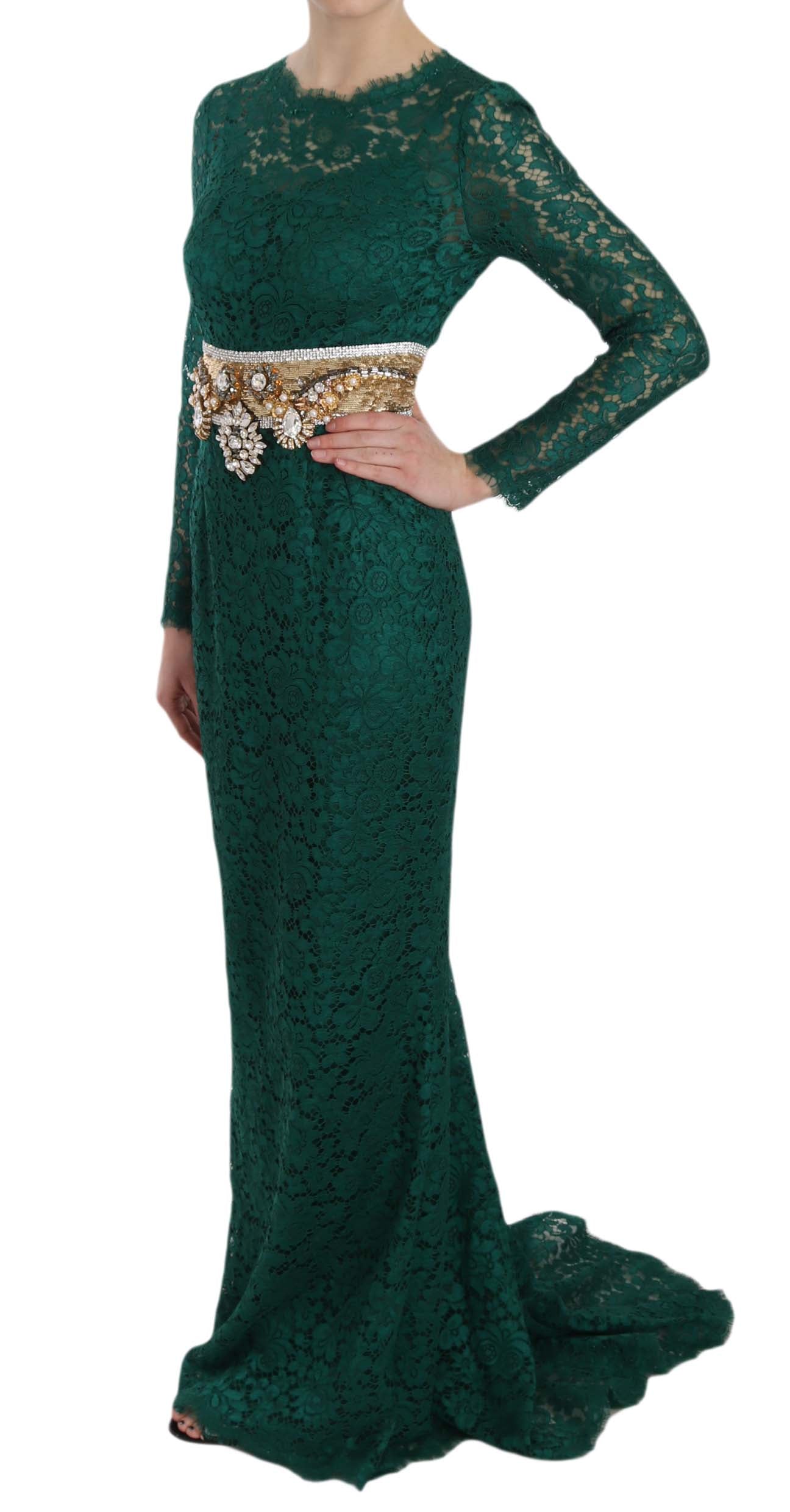Robe longue Dolce & Gabbana en dentelle avec ceinture en cristal dorée et style cache-cœur, élégante et sophistiquée.