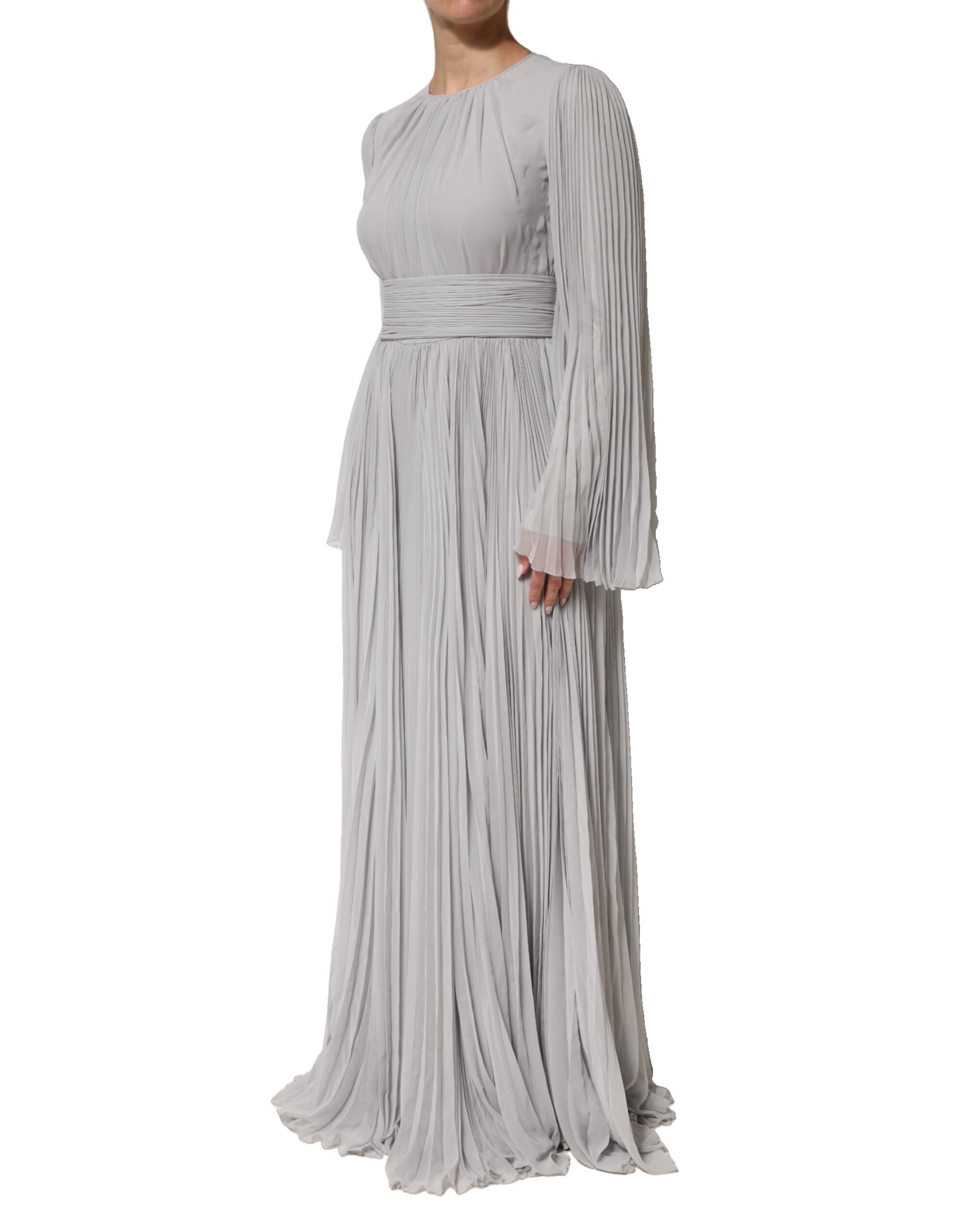 Robe longue en soie mélangée gris clair à plis, maxi à manches longues de la marque Dolce & Gabbana.