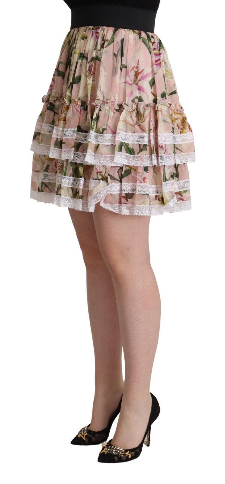 Jupe courte en soie à motif de lis rose de Dolce & Gabbana, style en A avec plusieurs couches, élégante et florale.