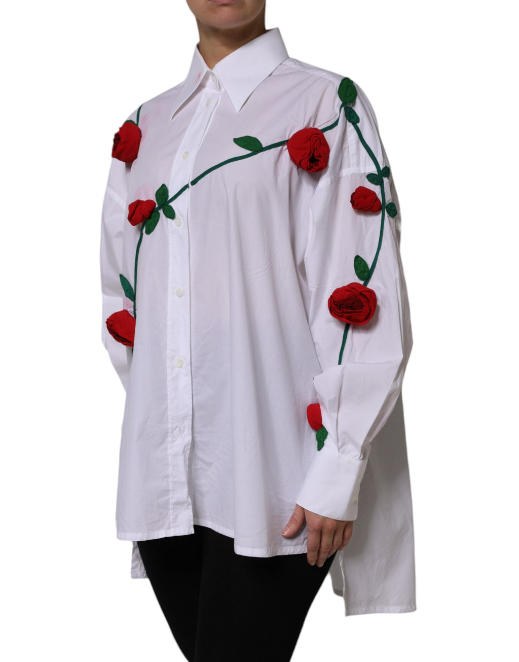Chemise Dolce & Gabbana en coton blanc avec appliqués floraux, élégante et sophistiquée, vue de face sur fond neutre.
