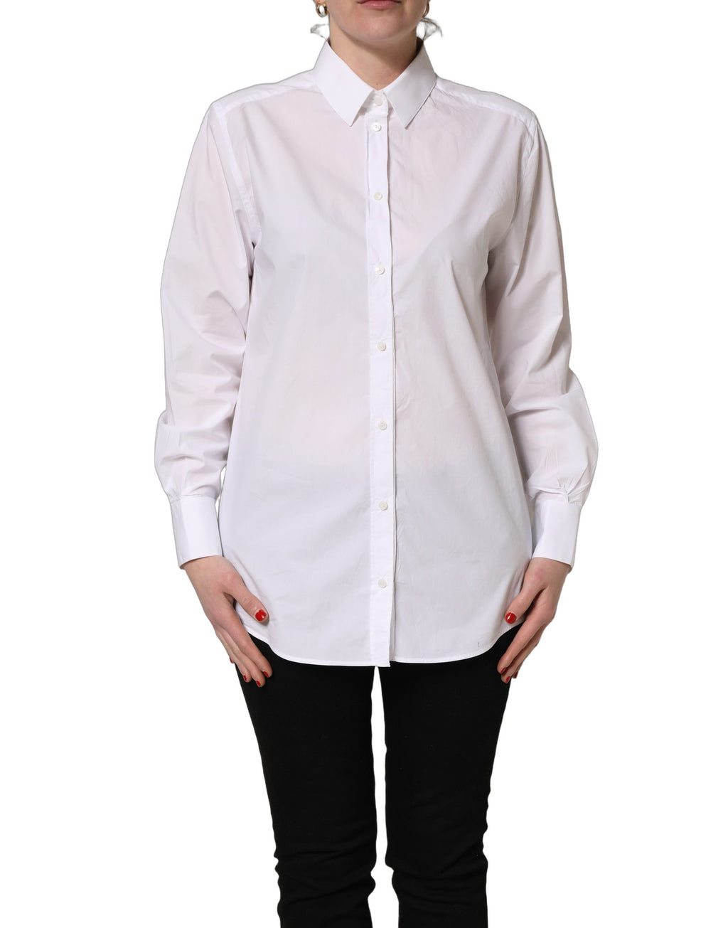 Chemise blanche en coton à manches longues de Dolce & Gabbana, boutonnière élégante et coupe classique visible dans l'image.