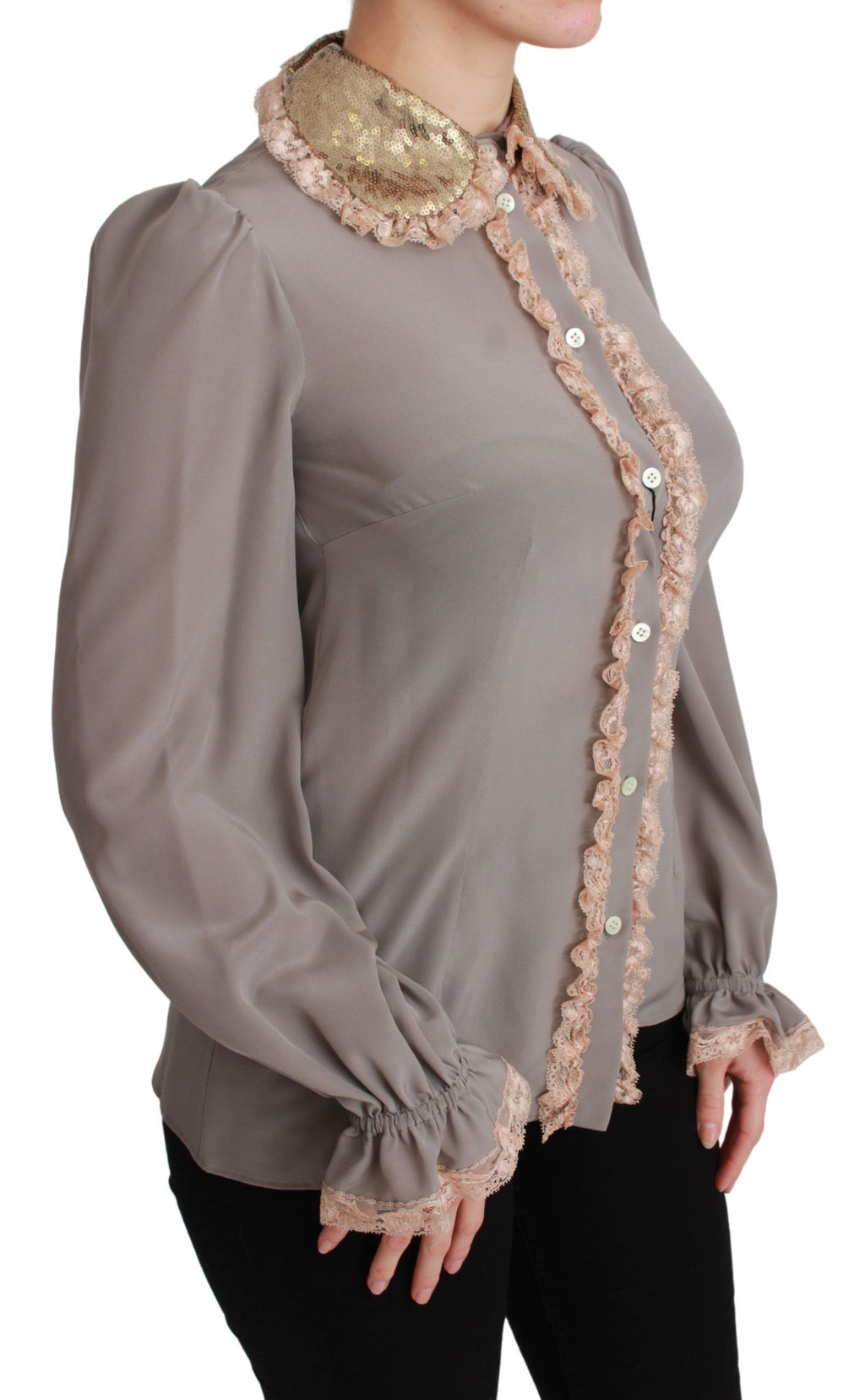 Chemise en soie grise Dolce & Gabbana avec sequins dorés et dentelle, élégante blouse à manches longues.