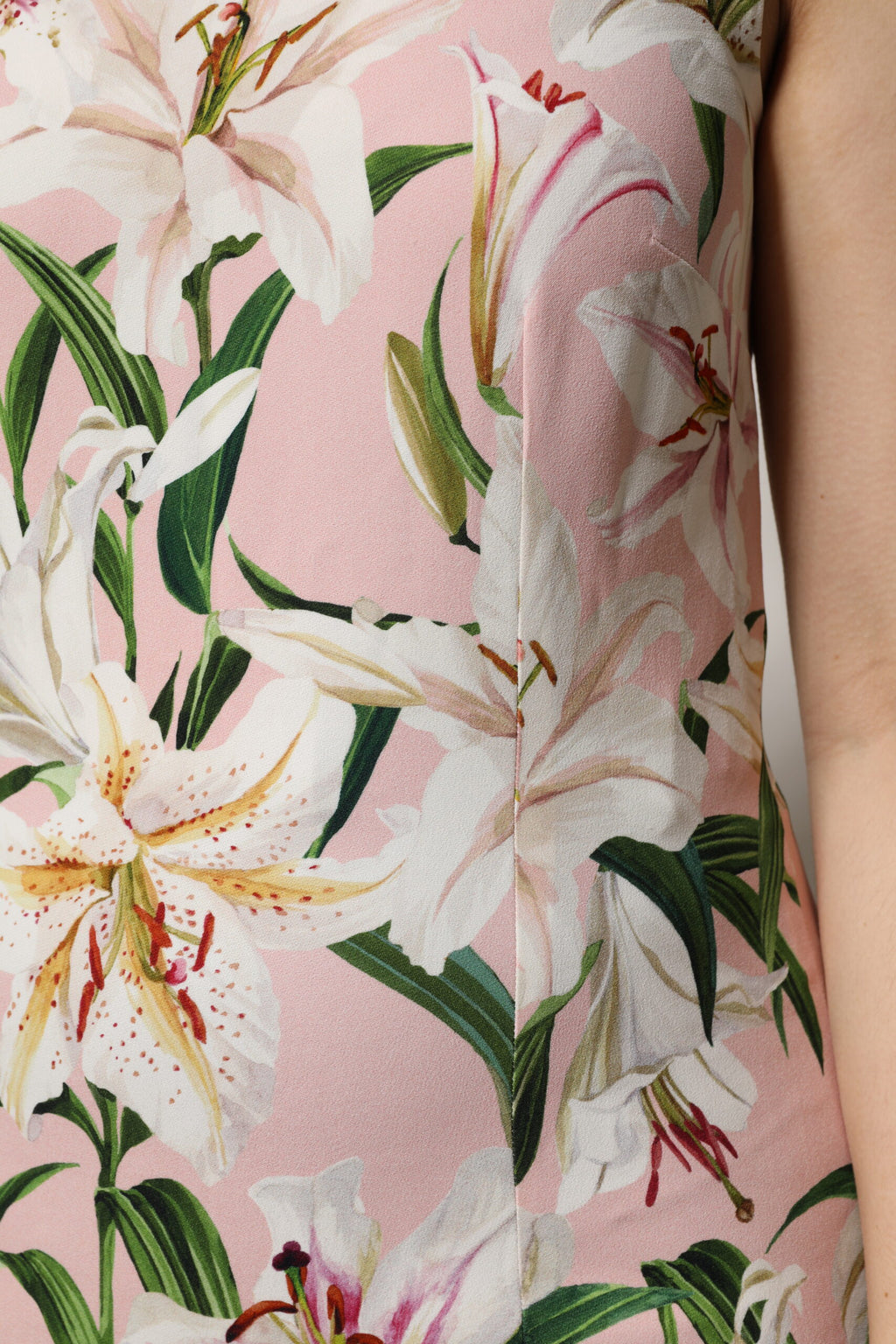 Débardeur à col rond Dolce & Gabbana avec motif floral multicolore, tissu léger et design élégant.